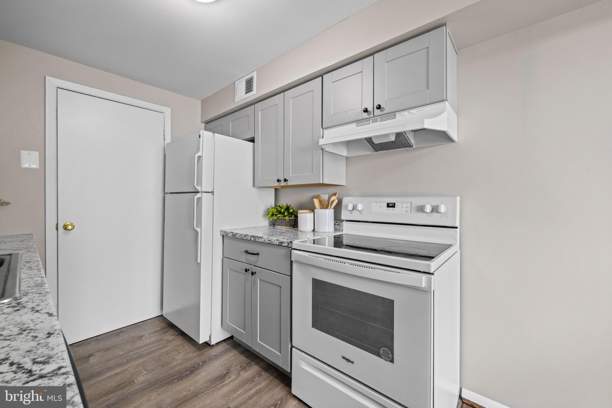 ACADEMY ACRES - Residential