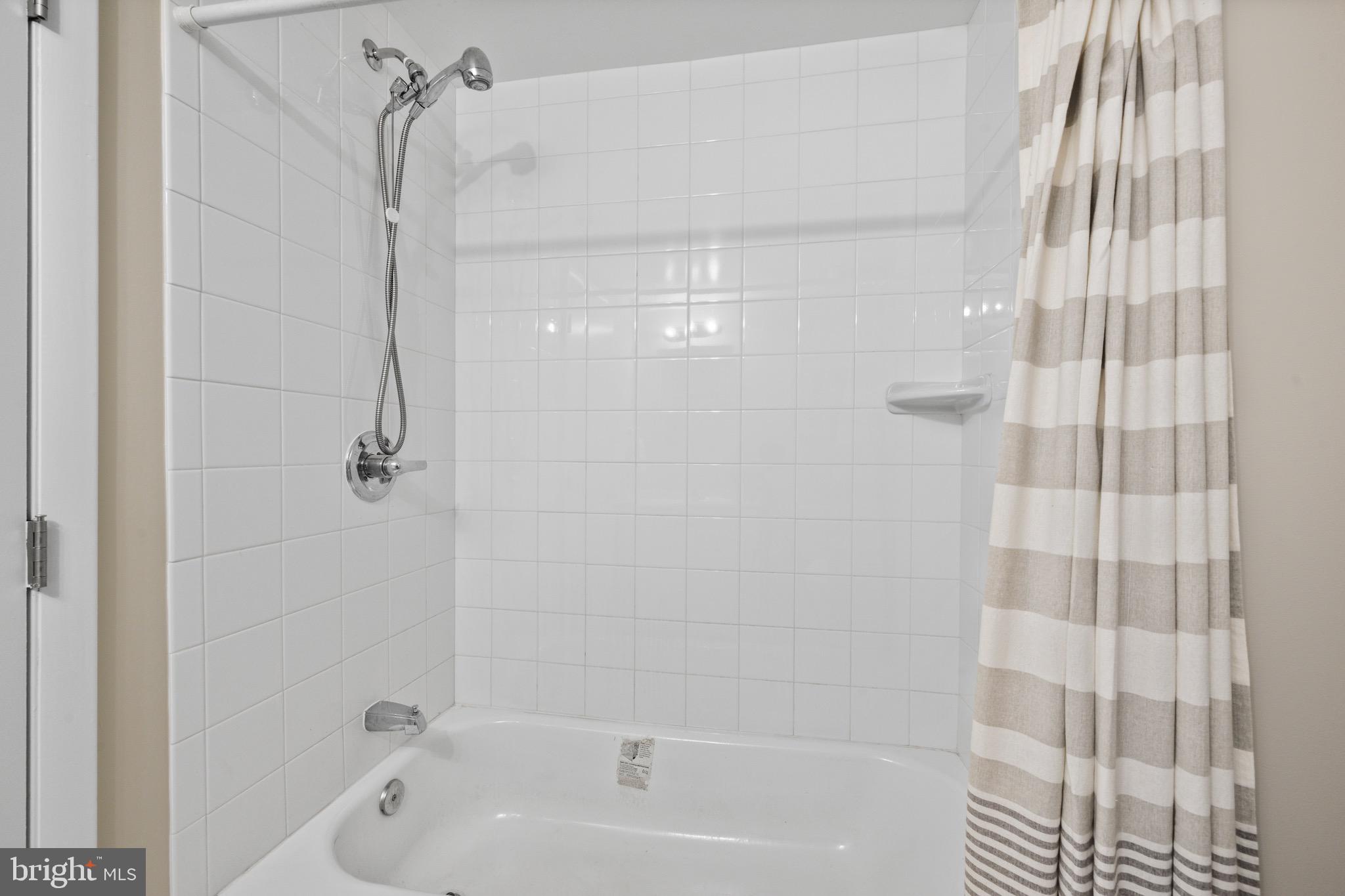 ACADEMY ACRES - Residential