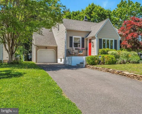 209 W Wayne Terrace, Collingswood, NJ MLS: NJCD2117540
