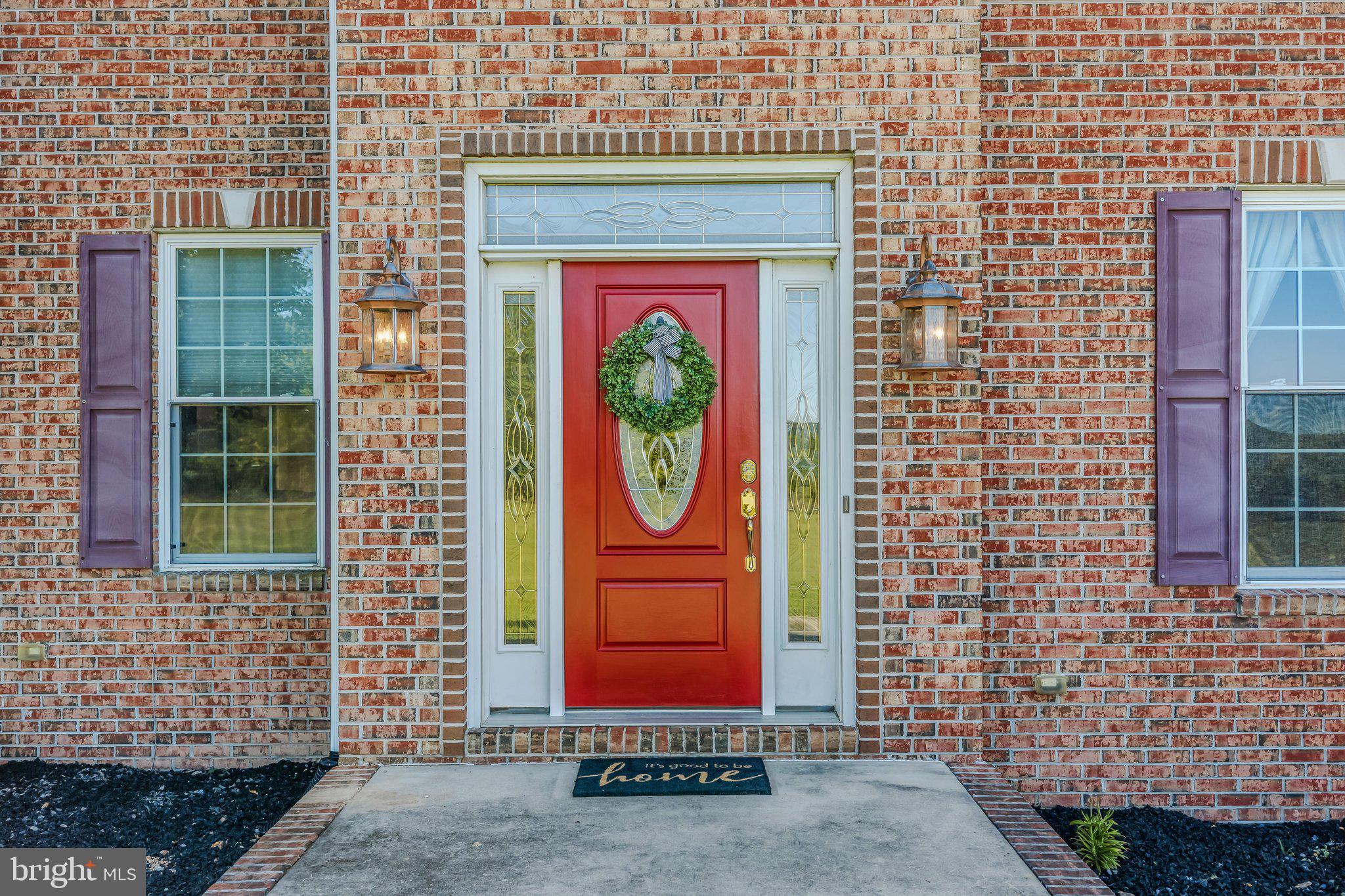 374 FARM VIEW LANE