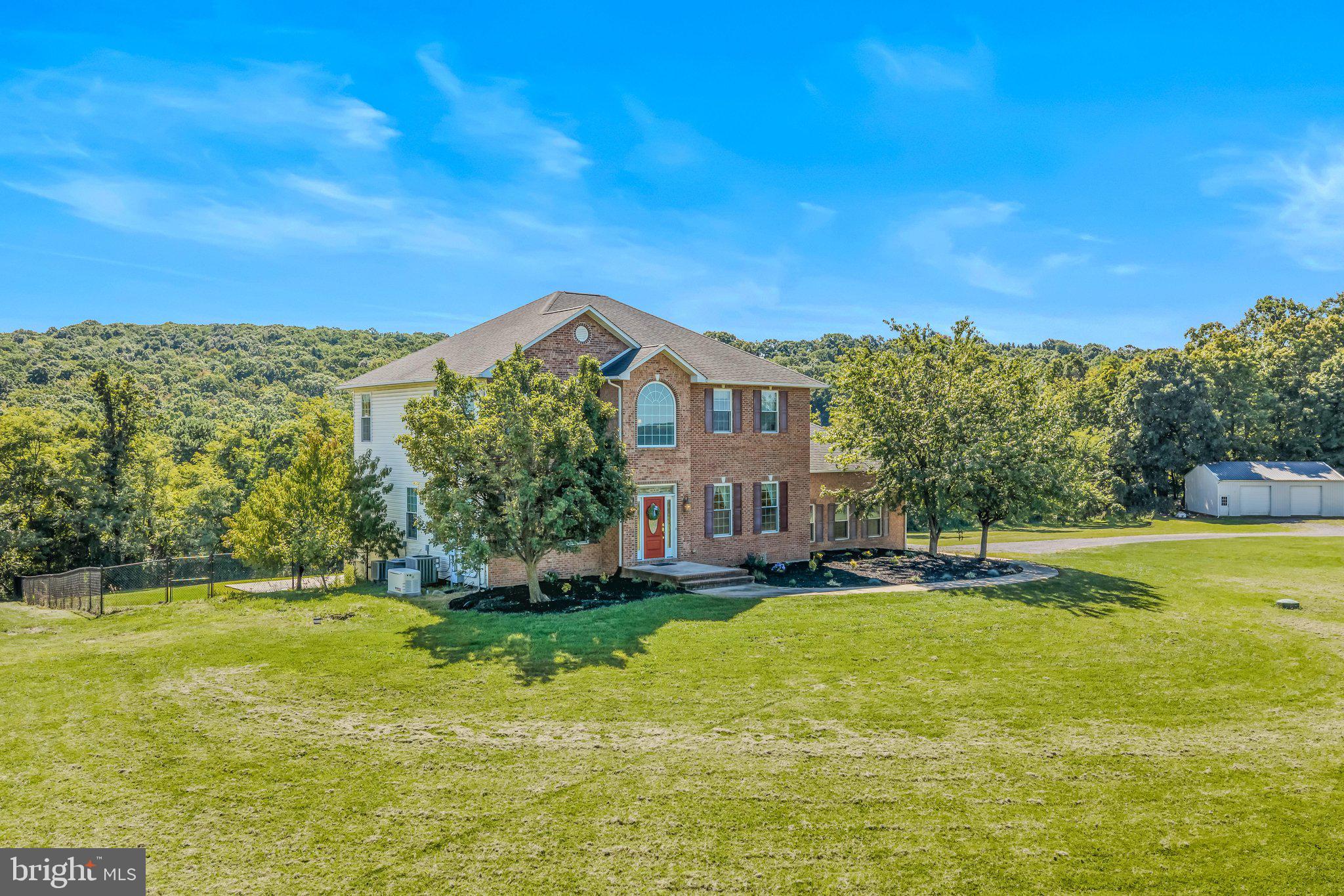 374 FARM VIEW LANE