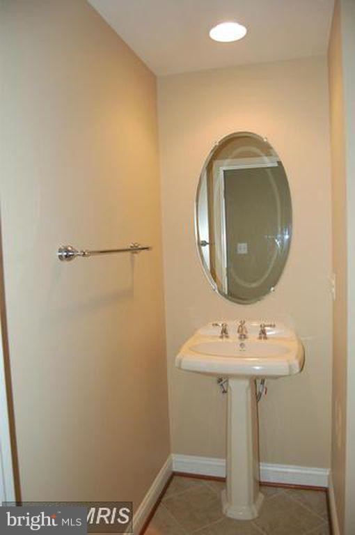 FONTAINE AT PRESIDENTS - Residential Lease