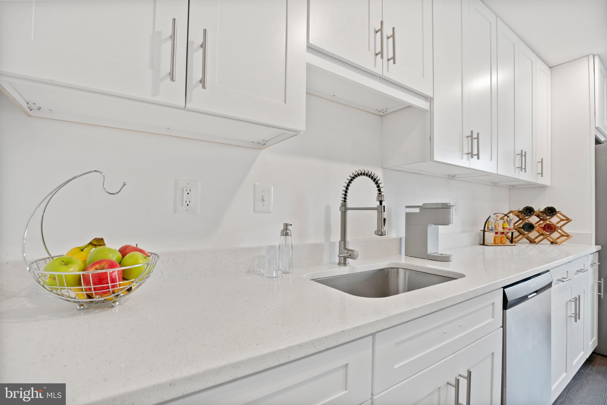 TALL OAKS - Residential Lease