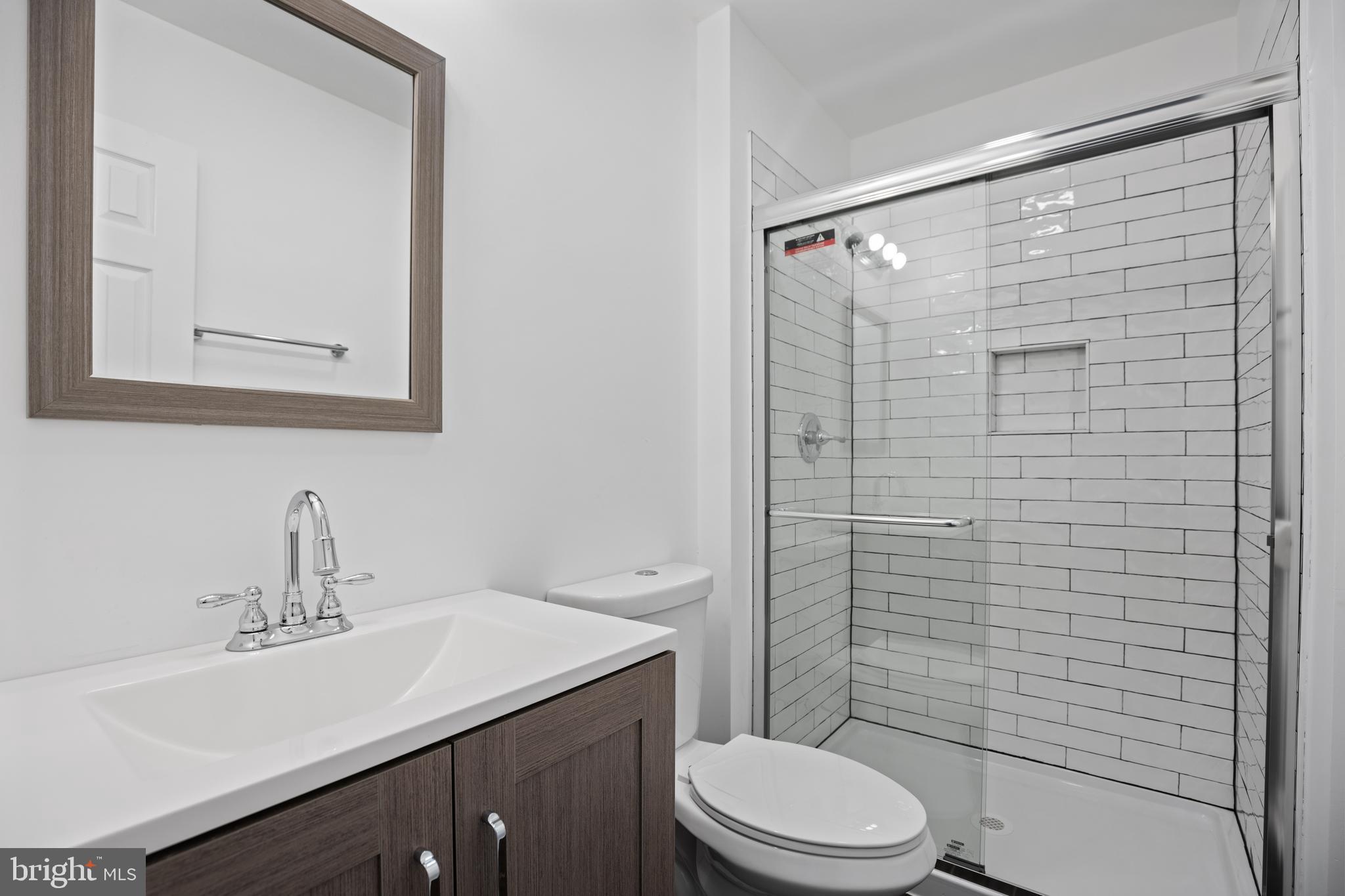 TALL OAKS - Residential Lease