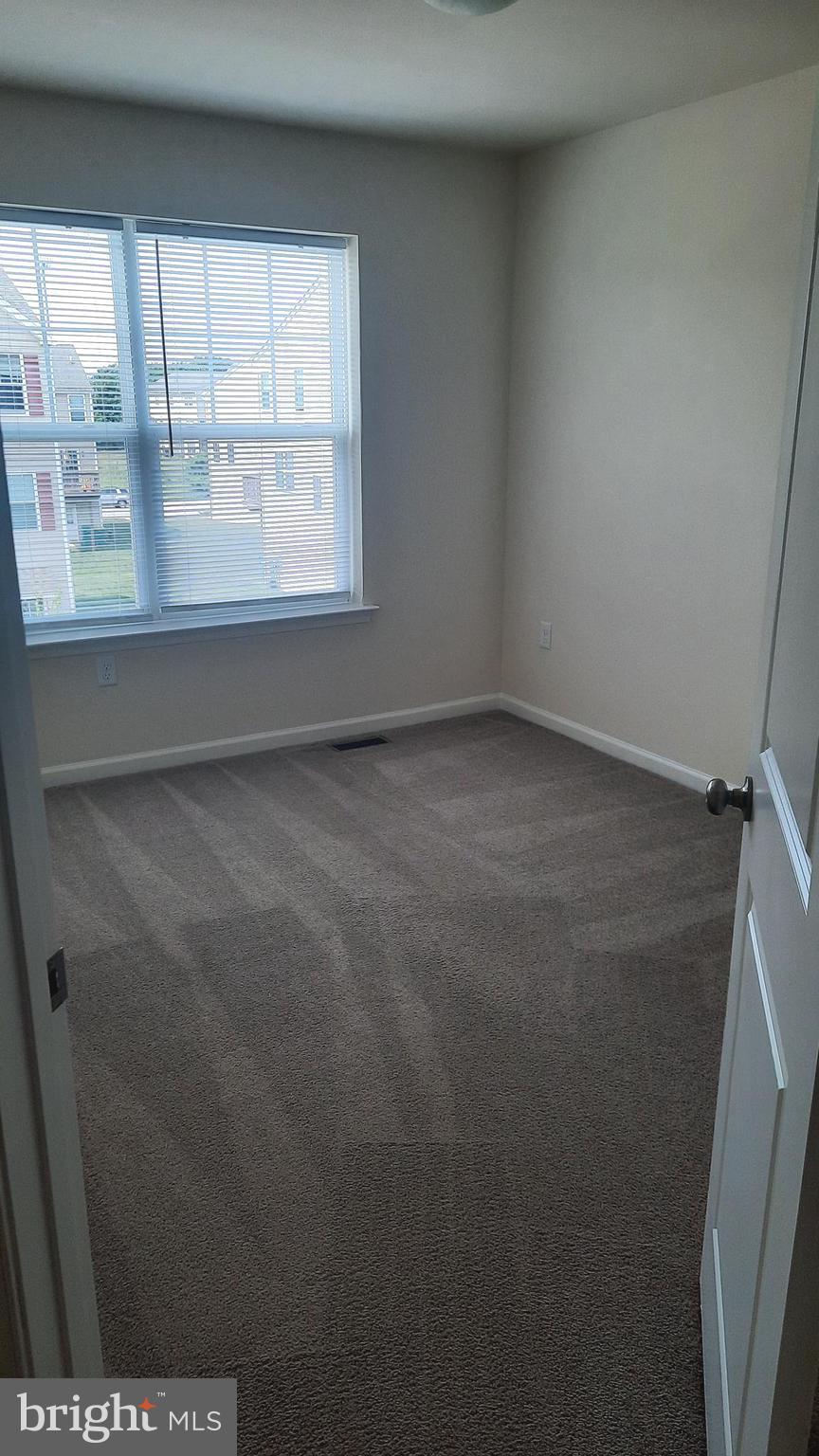 ADMIRALS QUAY - Residential Lease