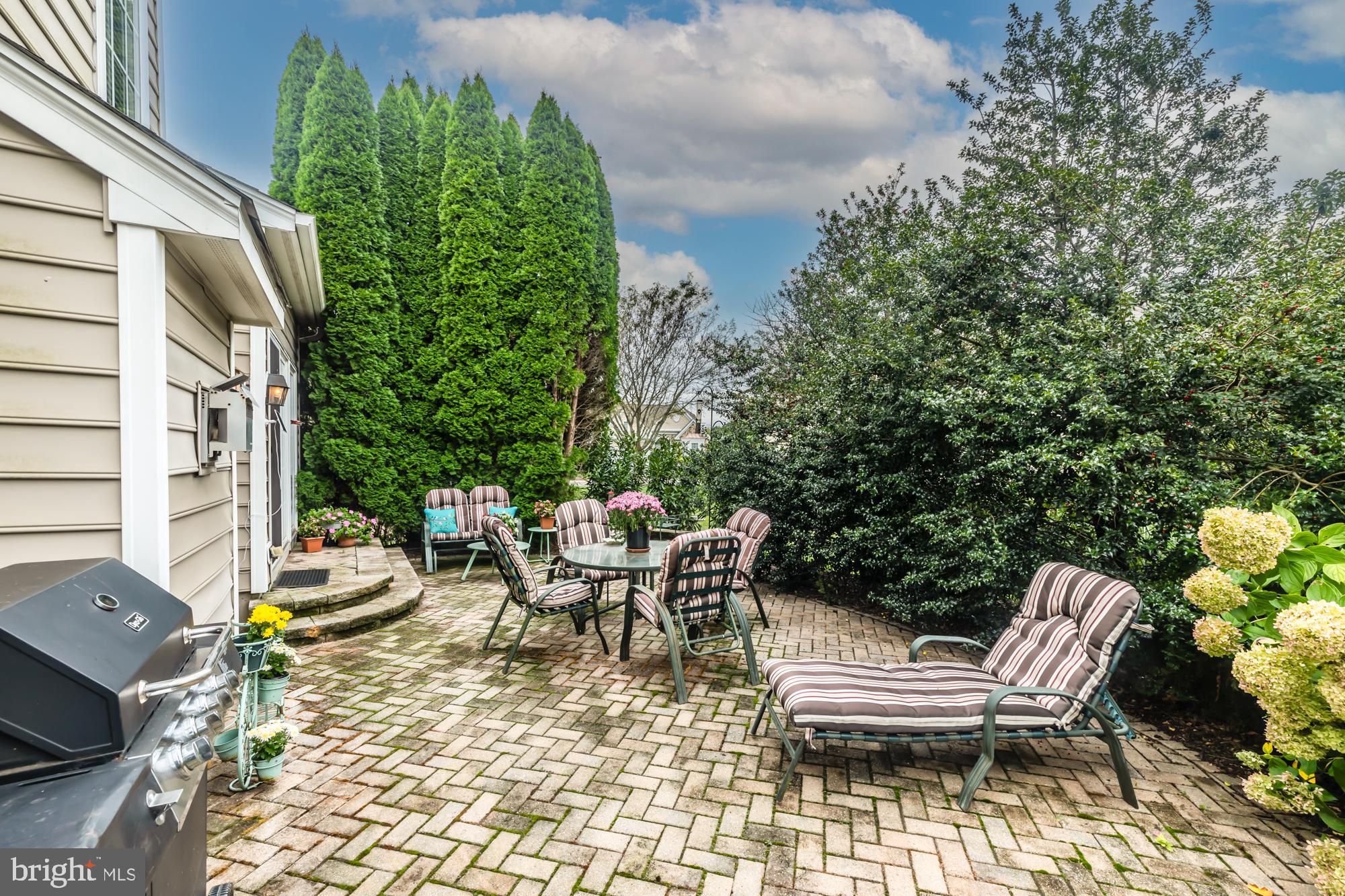 TRADITIONS AT LONG - Residential