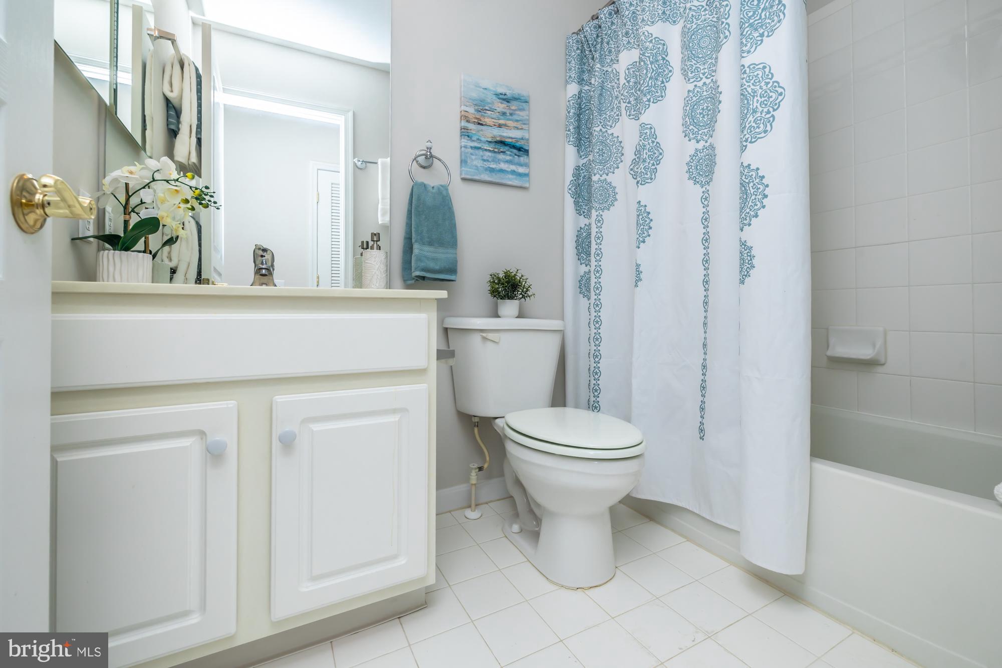 TRADITIONS AT LONG - Residential