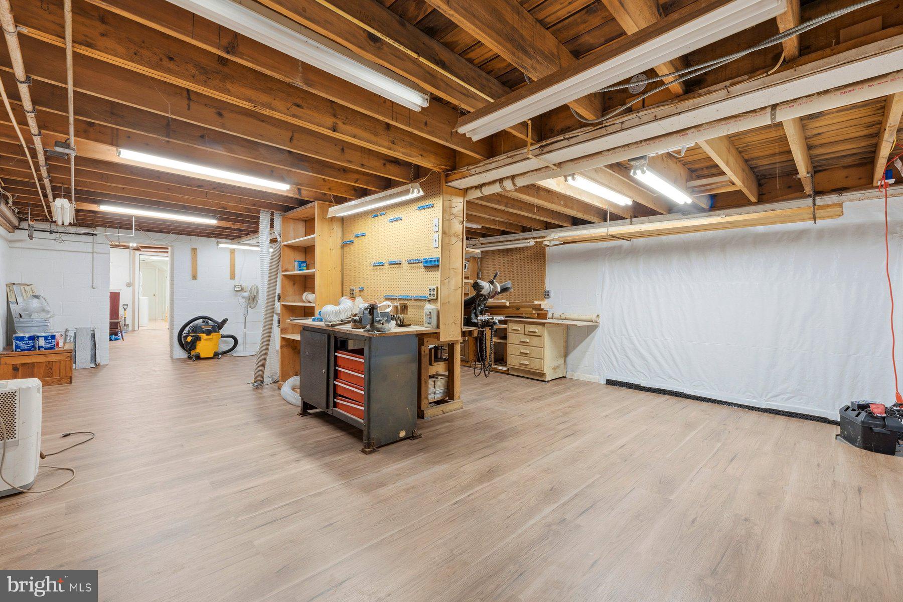 DARNESTOWN OUTSIDE - Residential