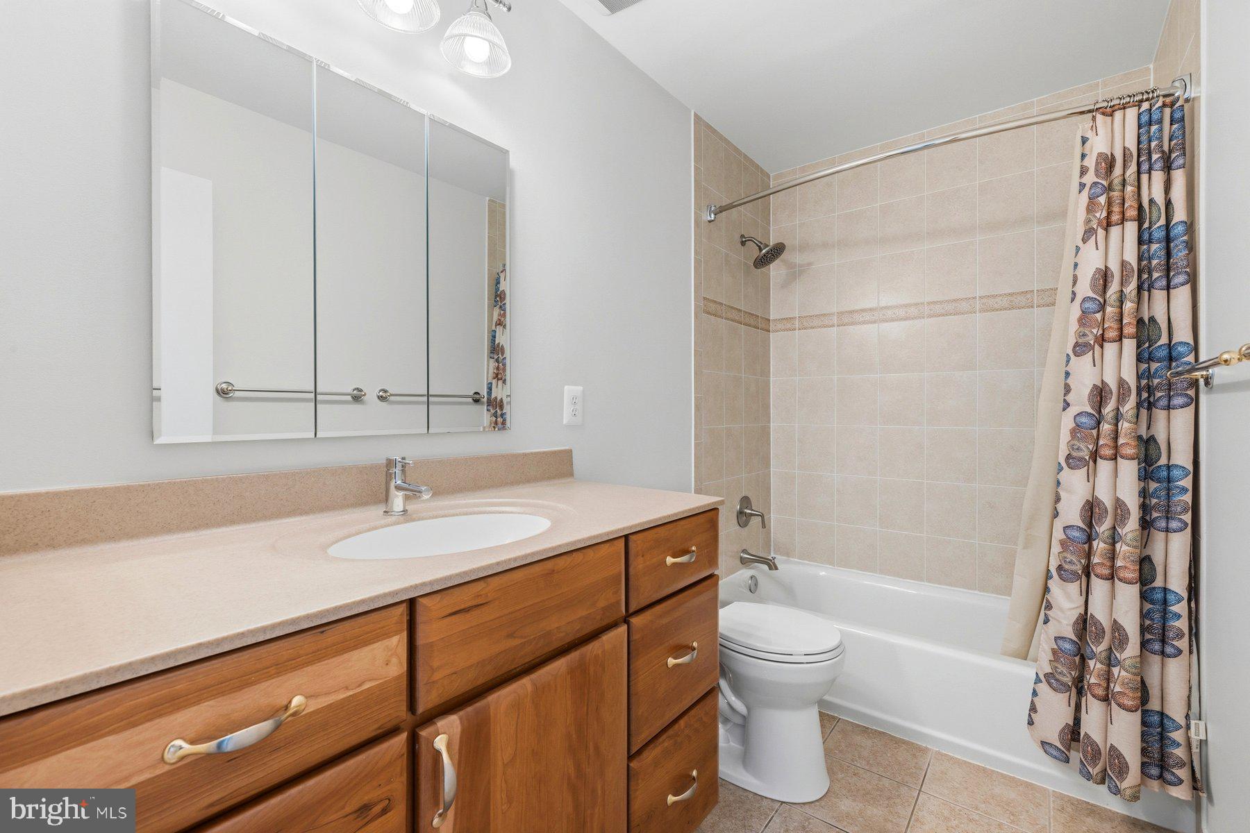 DARNESTOWN OUTSIDE - Residential