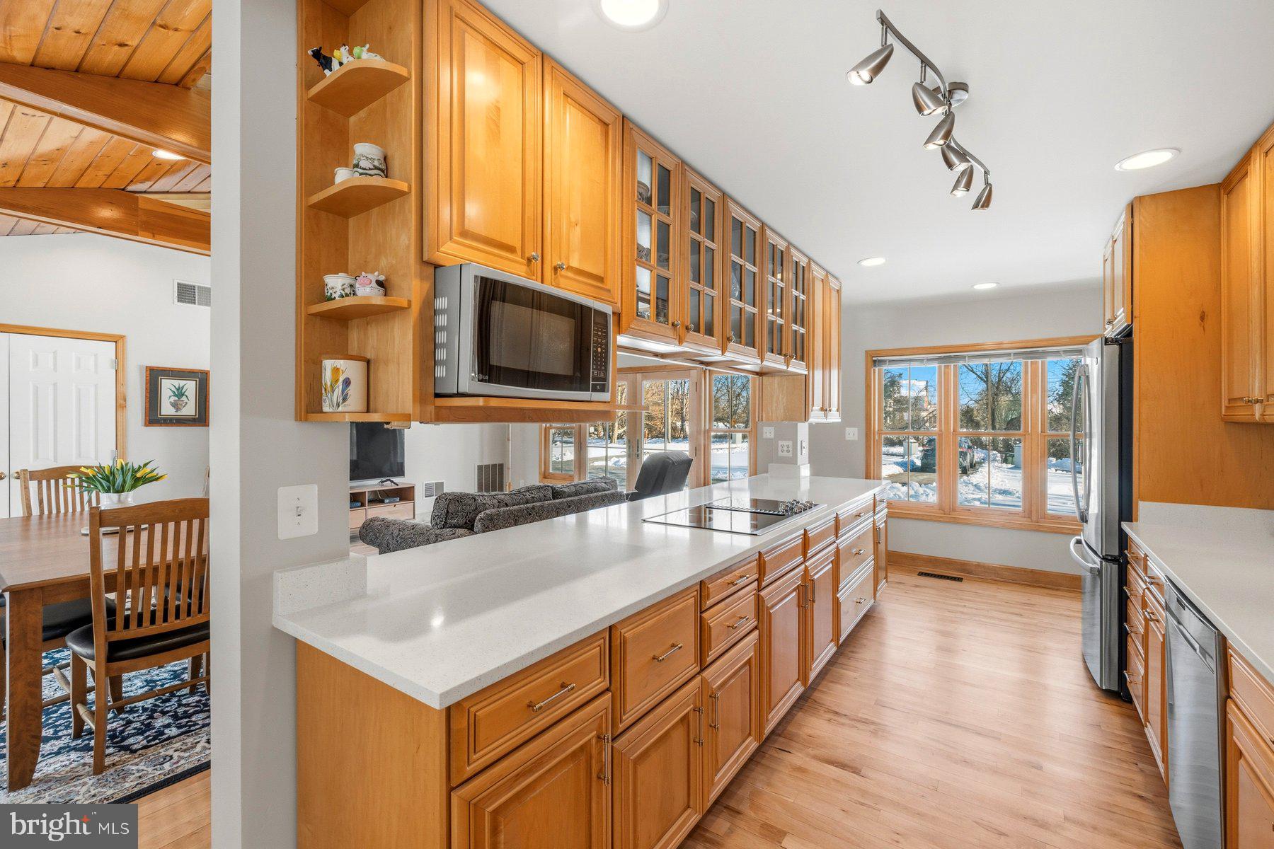 DARNESTOWN OUTSIDE - Residential