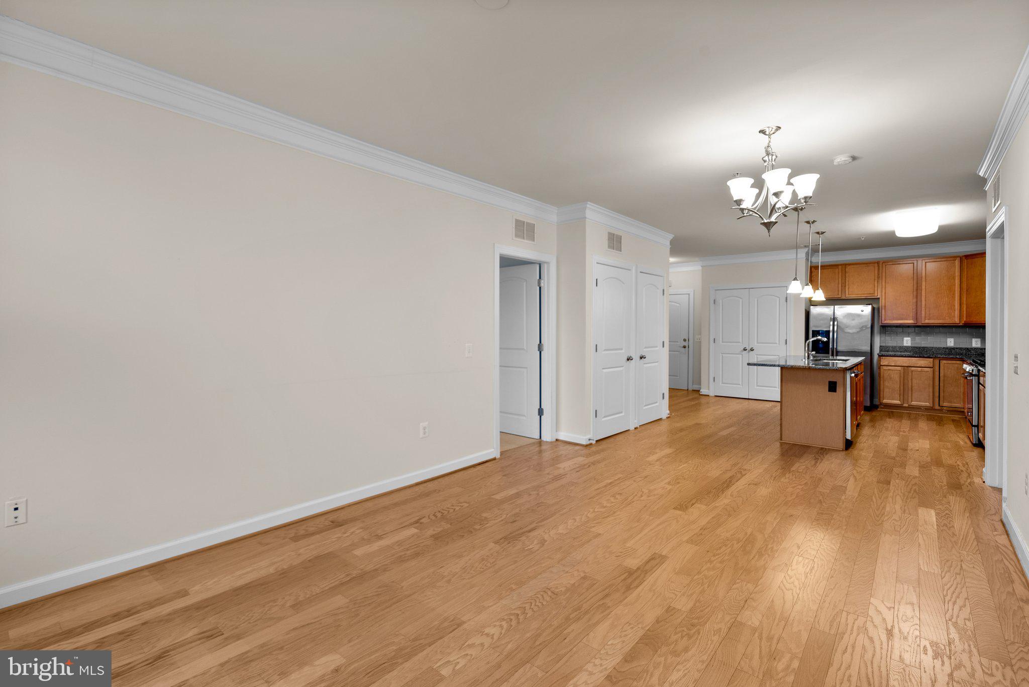 DISCOVERY SQUARE - Residential Lease