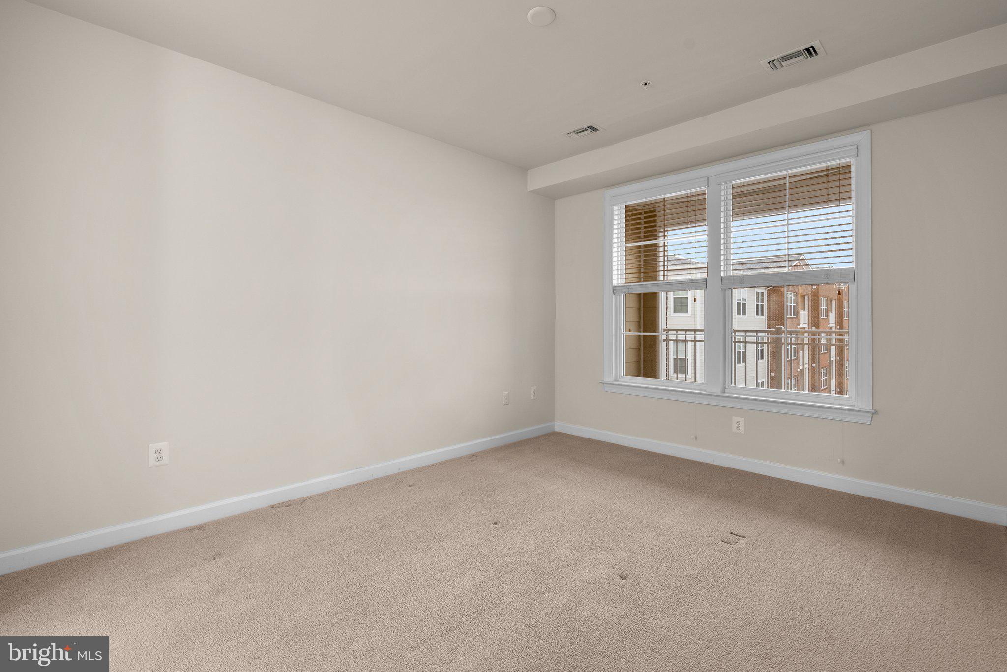 DISCOVERY SQUARE - Residential Lease