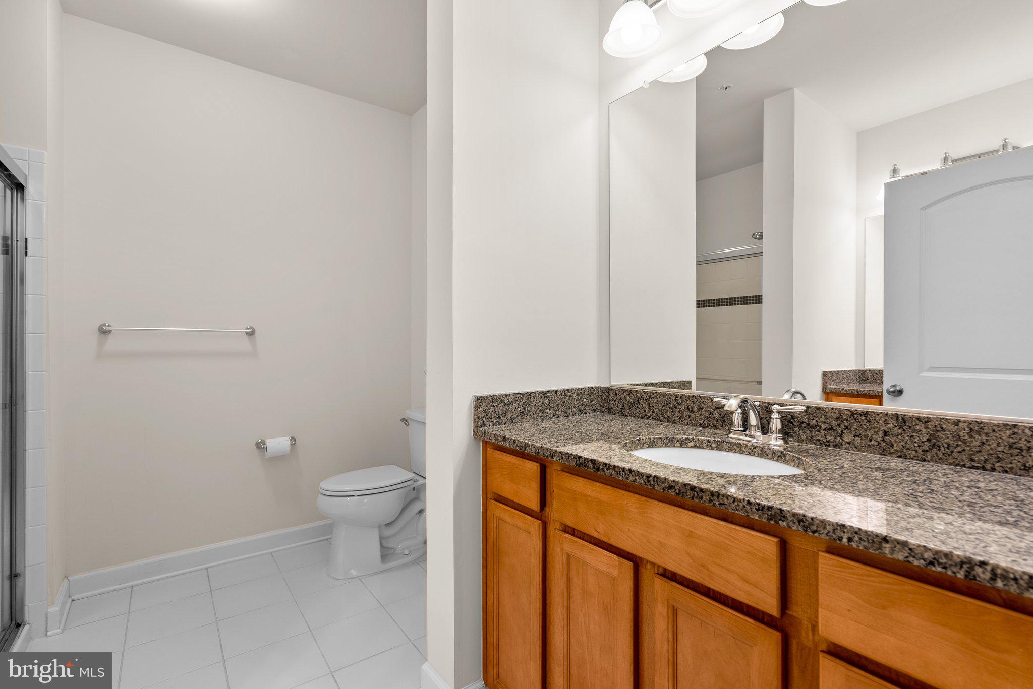 DISCOVERY SQUARE - Residential Lease