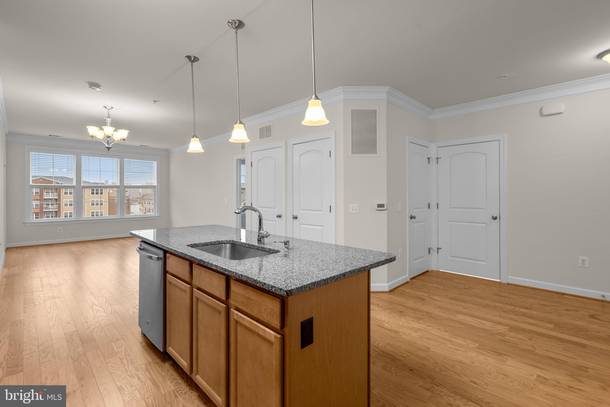 DISCOVERY SQUARE - Residential Lease