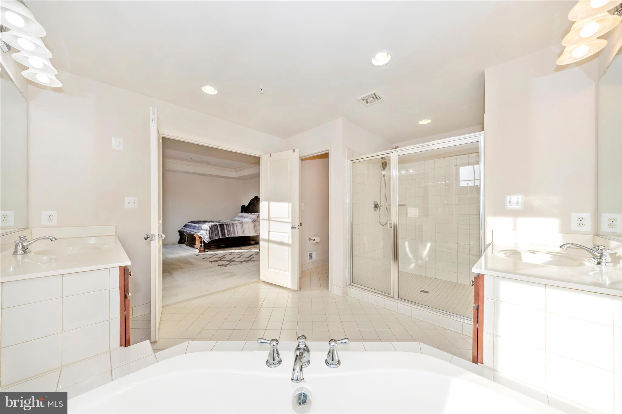 LANDSDALE - Residential