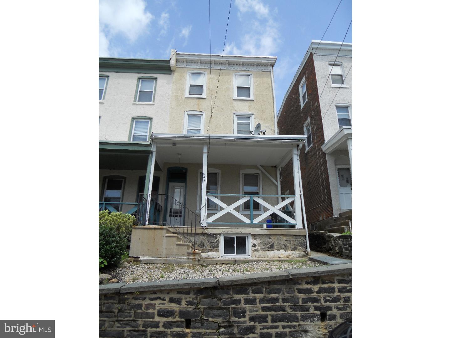 Includes Heat. Laminate hardwood floors. Newly renovated kitchen with tile backsplash. Nicely tiled 3 piece bathroom.