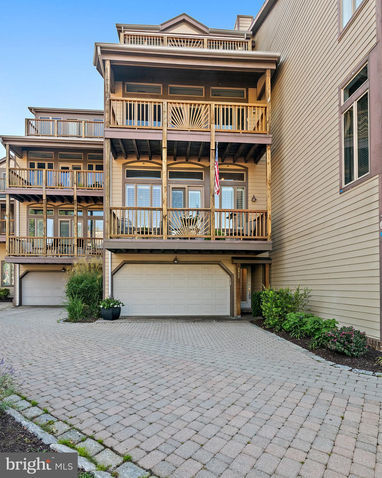 CHESAPEAKE HARBOUR - Residential