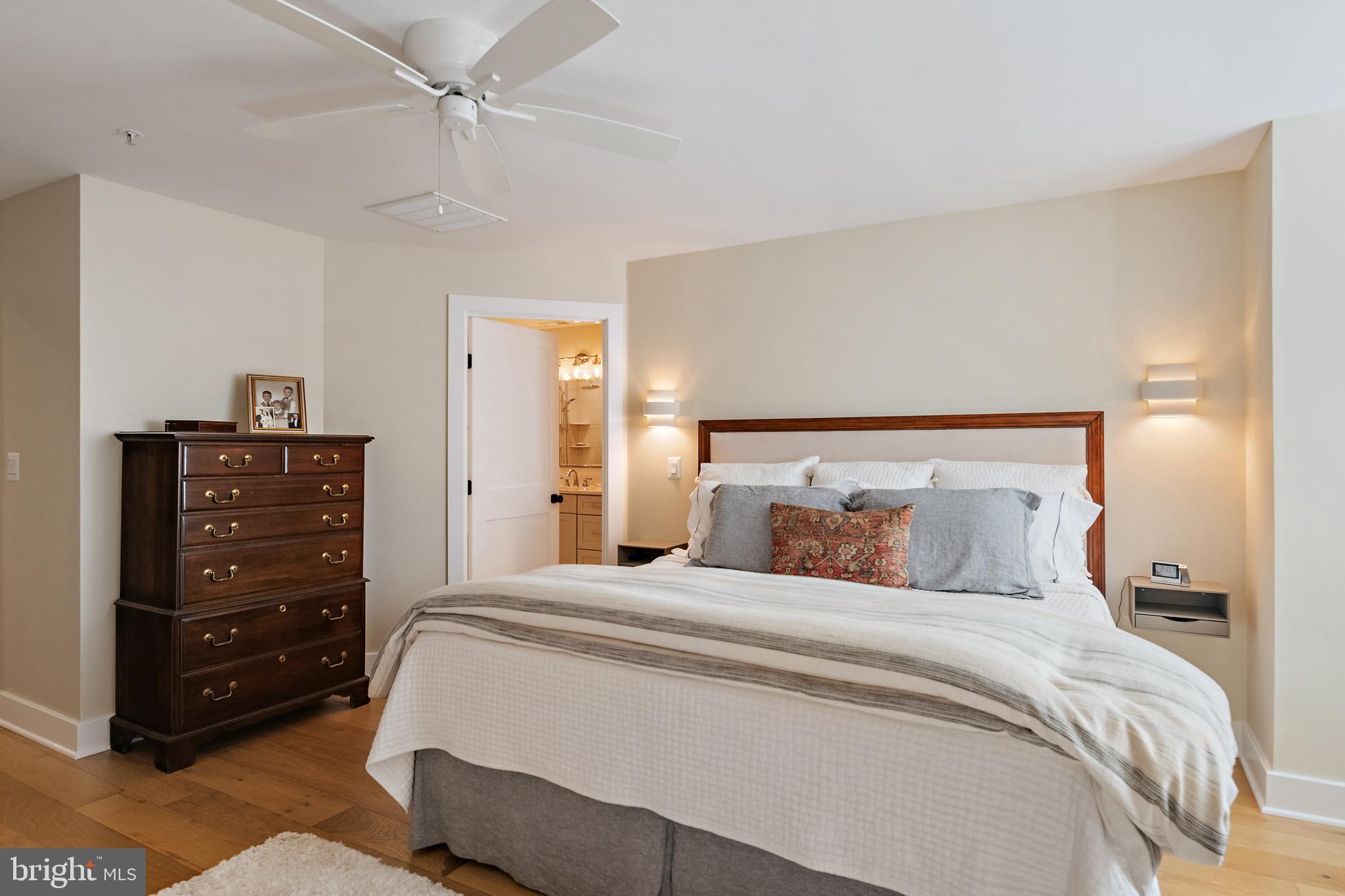 CHESAPEAKE HARBOUR - Residential