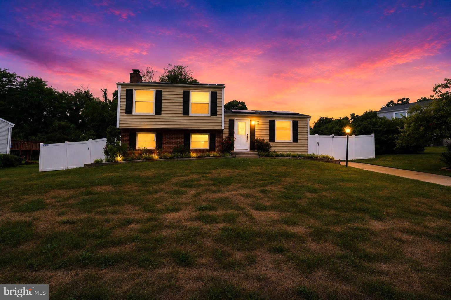 1414 KING WILLIAM DRIVE