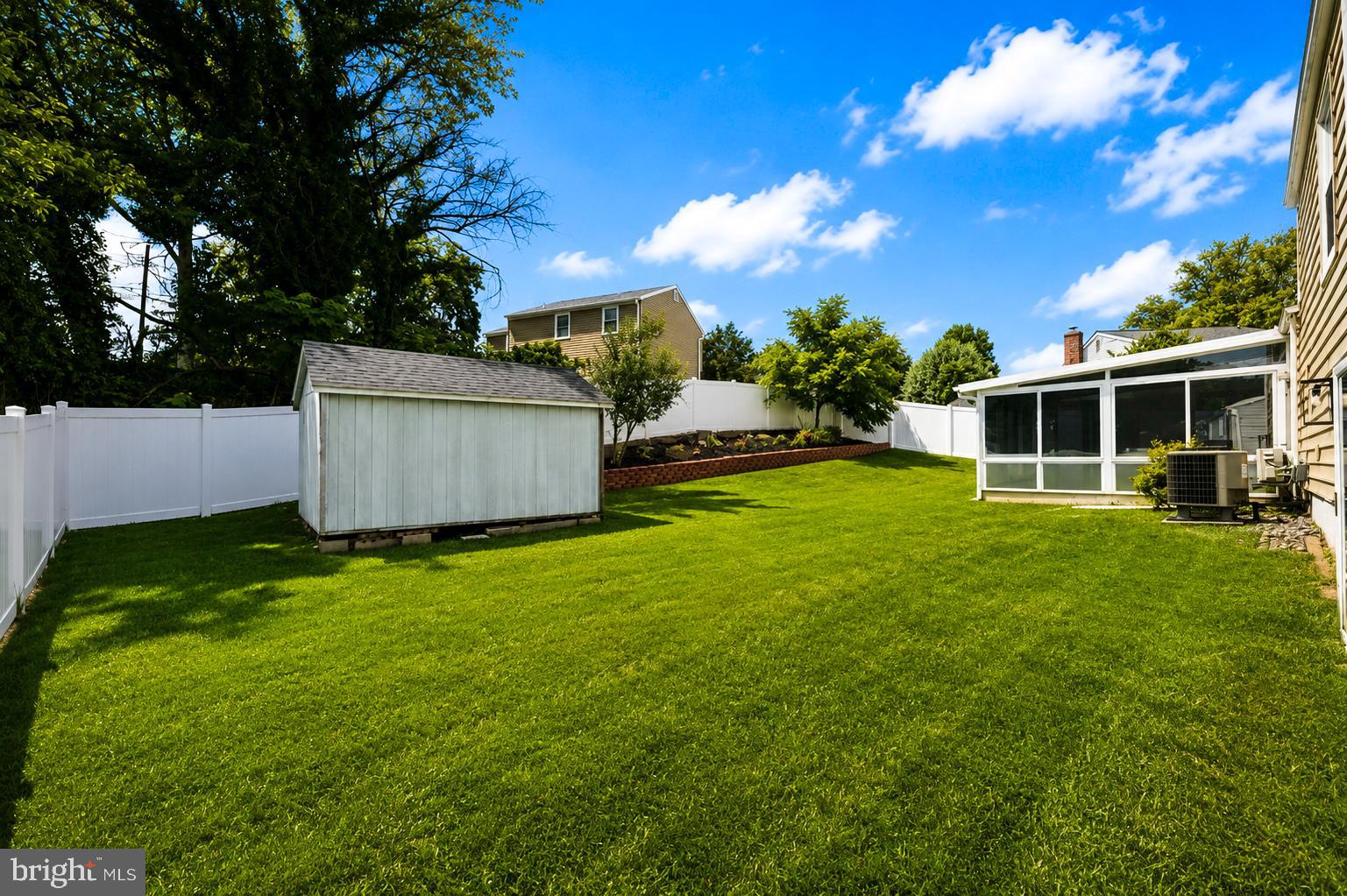 1414 KING WILLIAM DRIVE