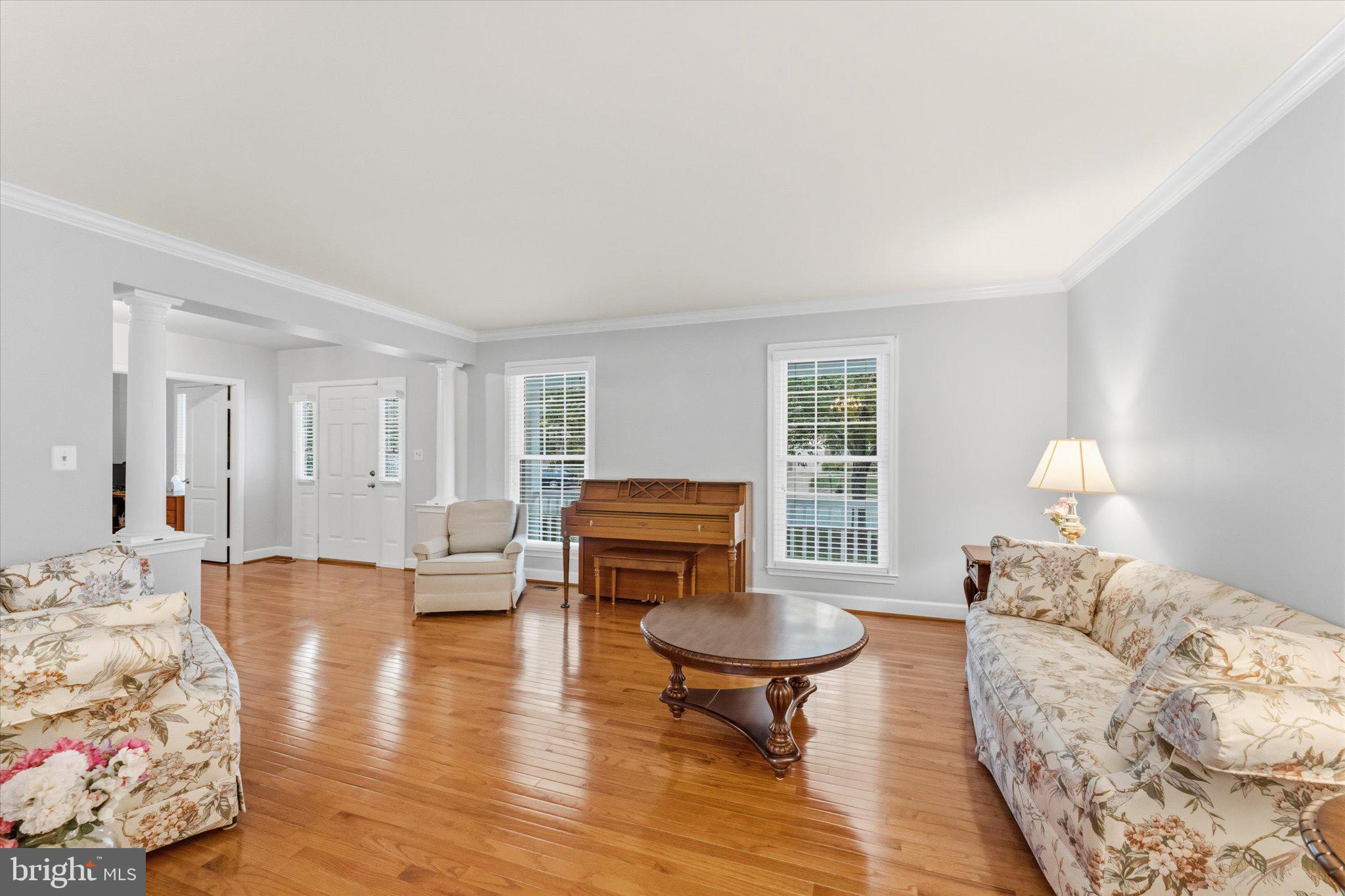 ASHBURN VILLAGE - Residential