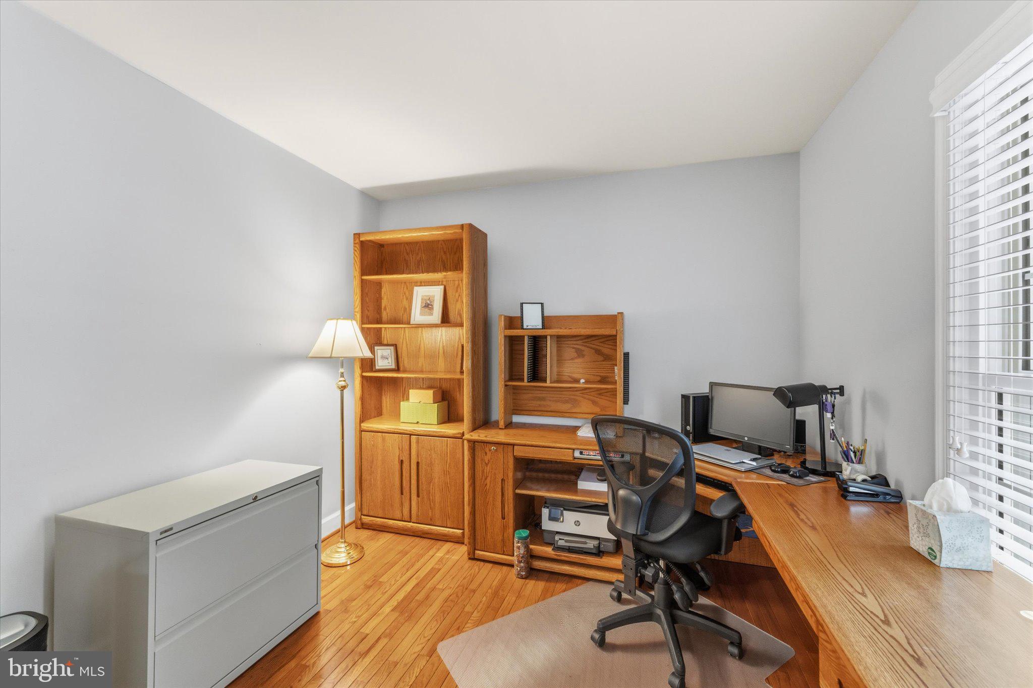 ASHBURN VILLAGE - Residential