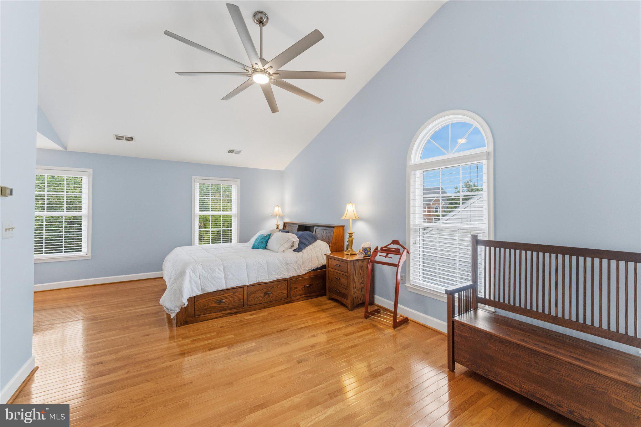 ASHBURN VILLAGE - Residential