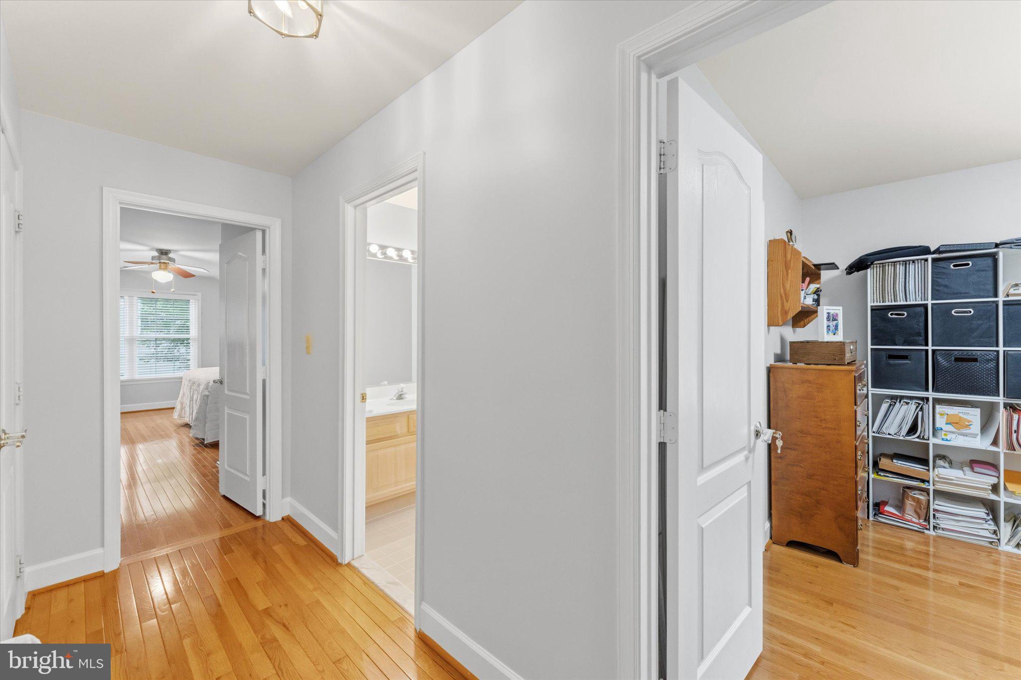 ASHBURN VILLAGE - Residential