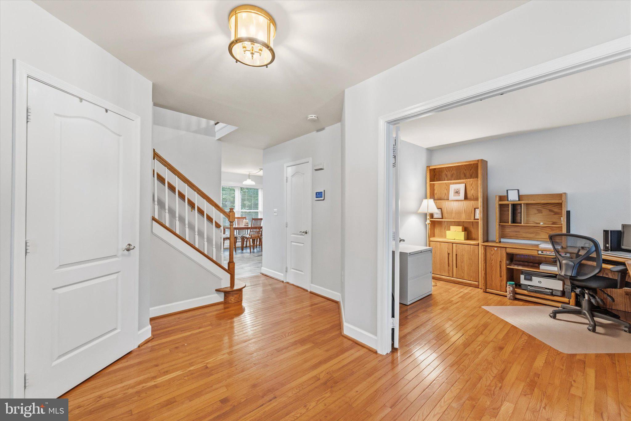 ASHBURN VILLAGE - Residential