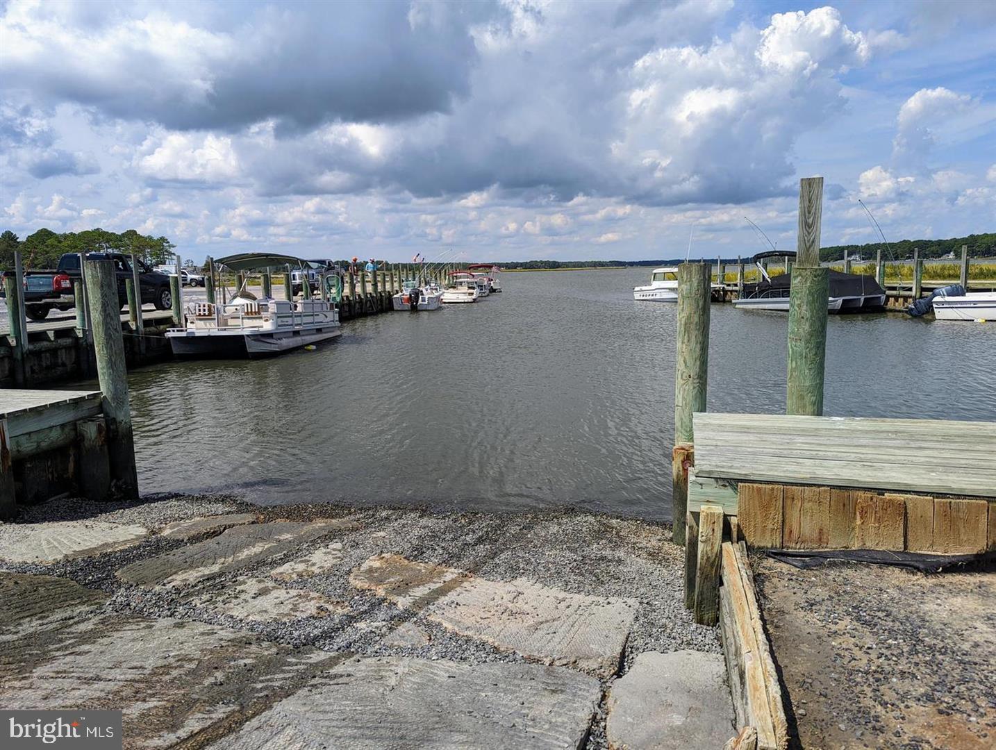 REHOBOTH SHORES MHP - Residential