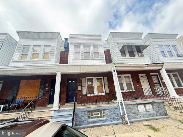 2248 E MONMOUTH STREET