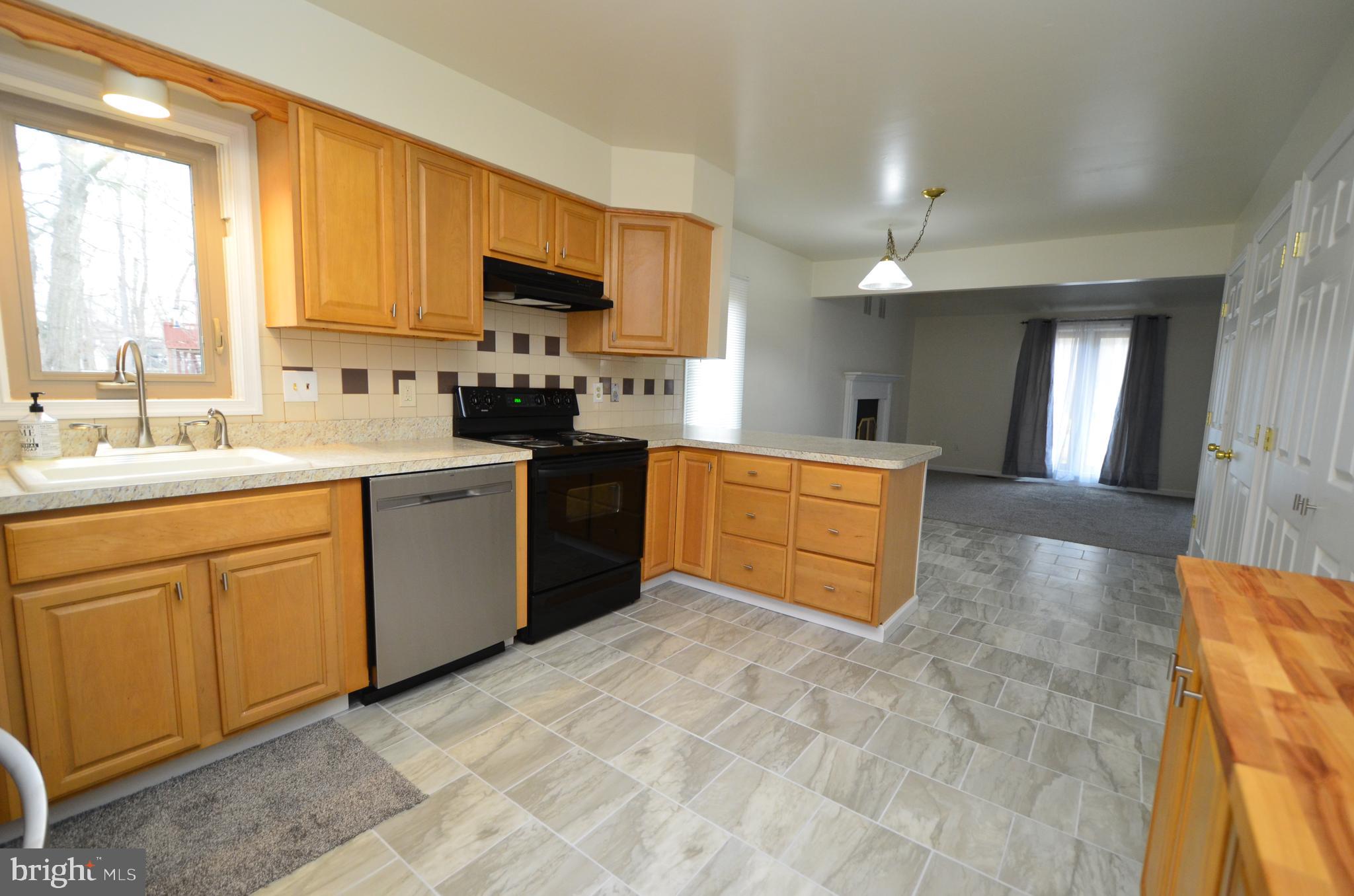 CAPE ANNE - Residential Lease