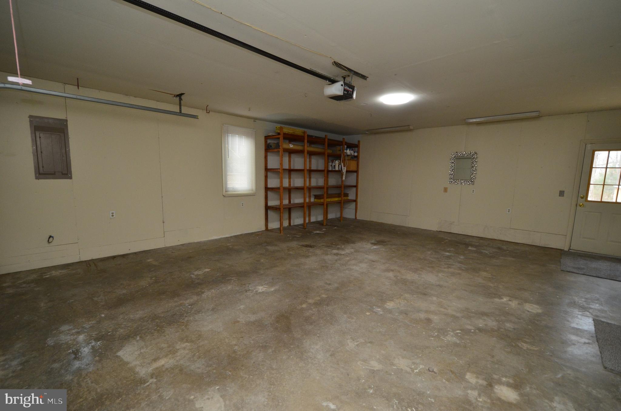 CAPE ANNE - Residential Lease