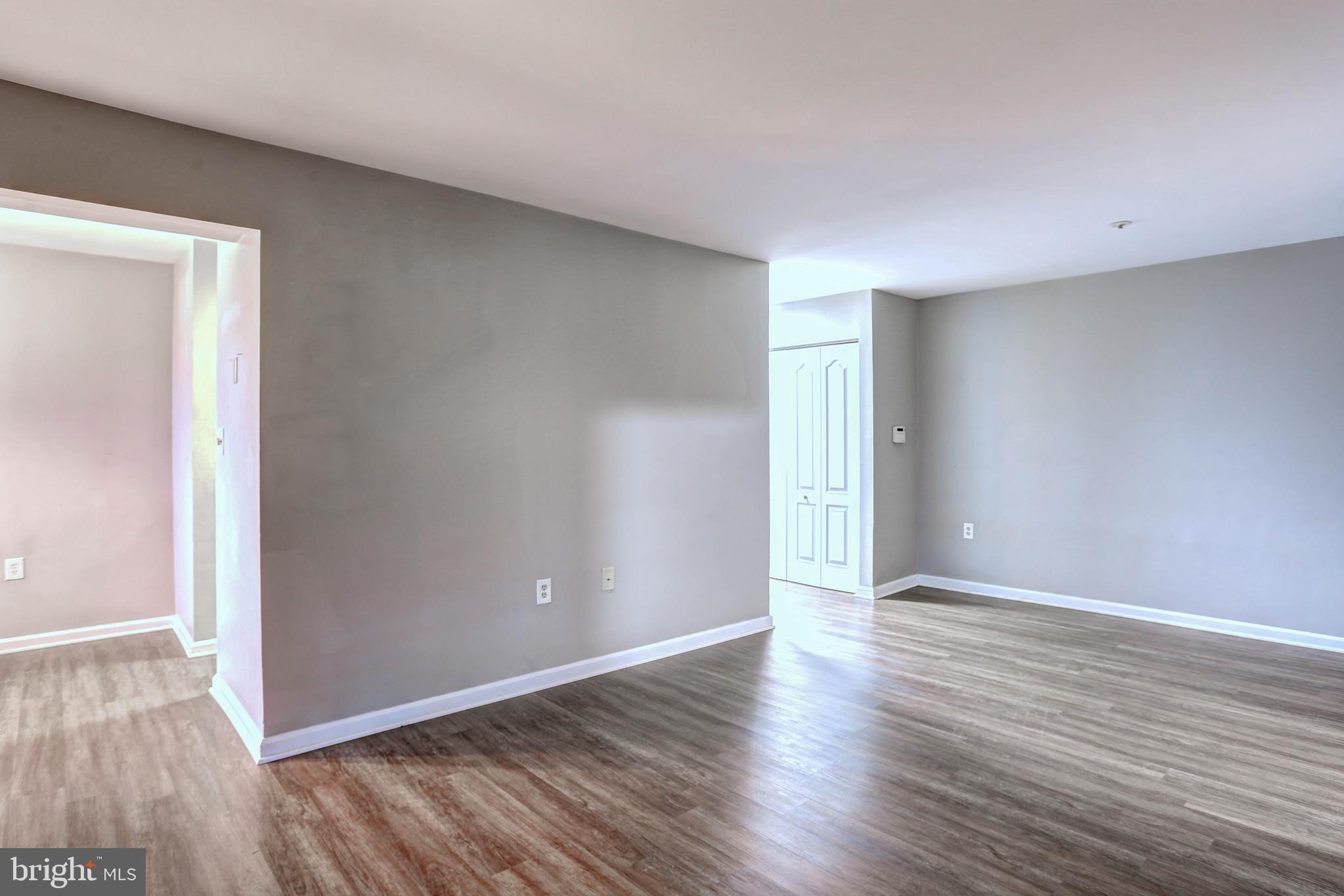 VILLAGE OF MONTGOMERY RUN - Residential