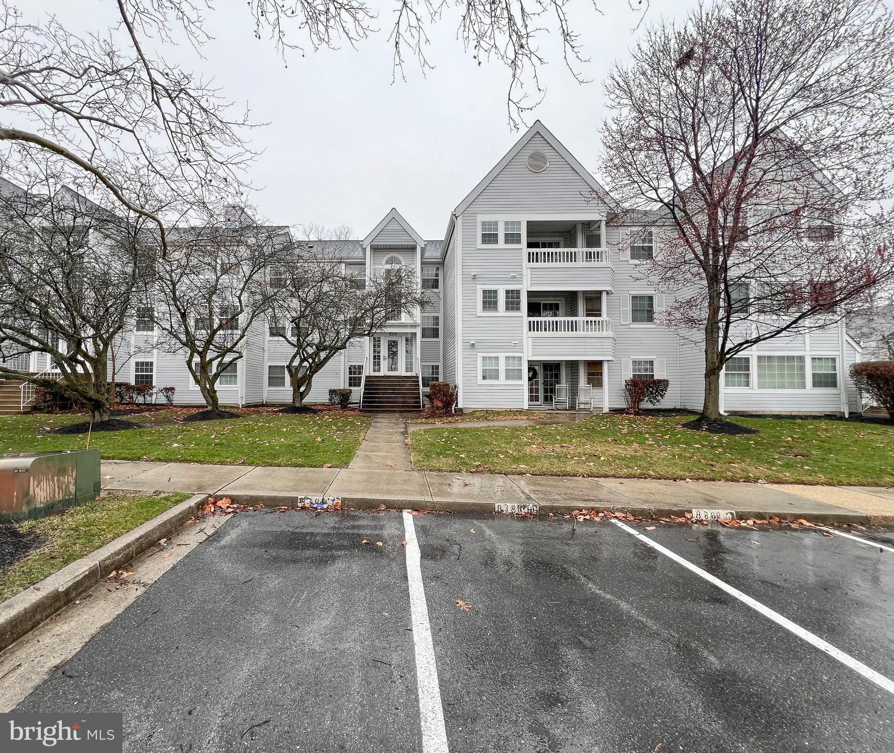 VILLAGE OF MONTGOMERY RUN - Residential