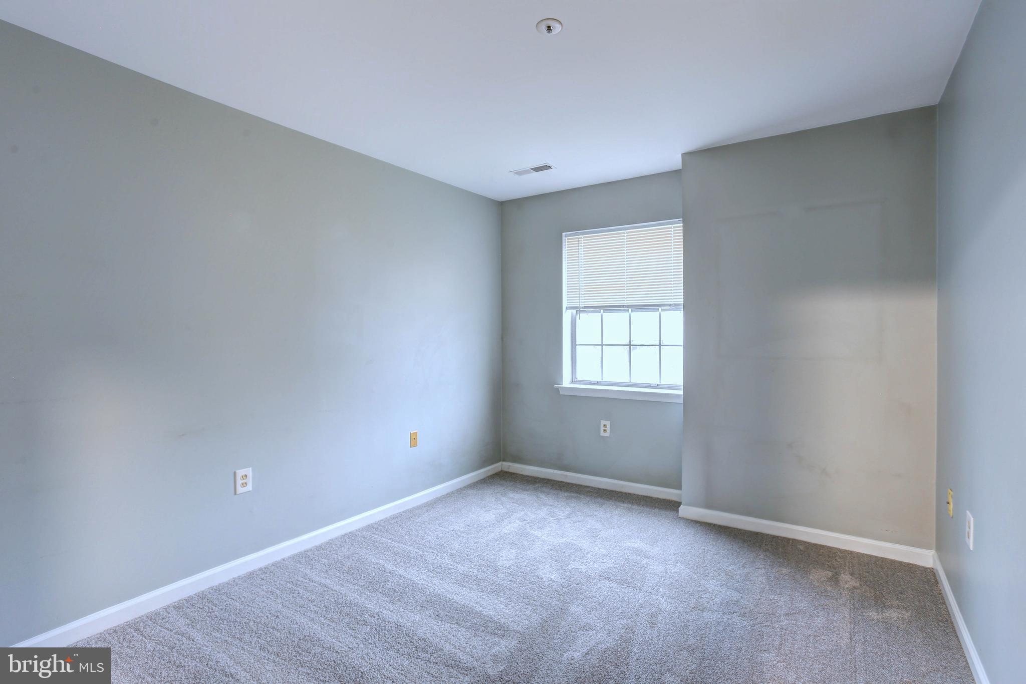 VILLAGE OF MONTGOMERY RUN - Residential