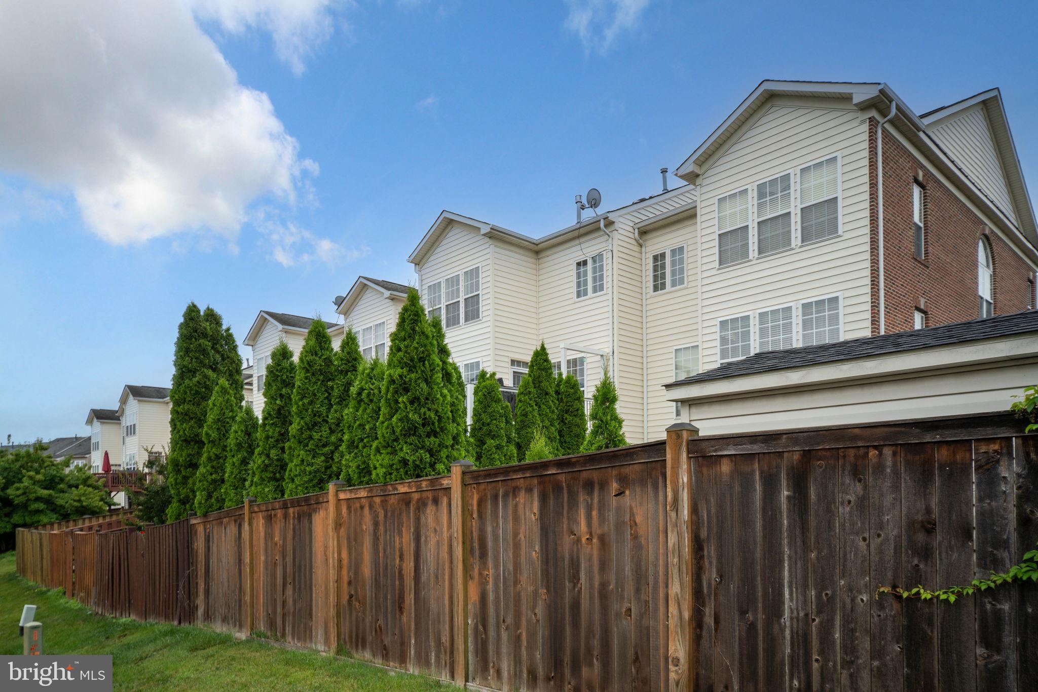 PORT POTOMAC - Residential