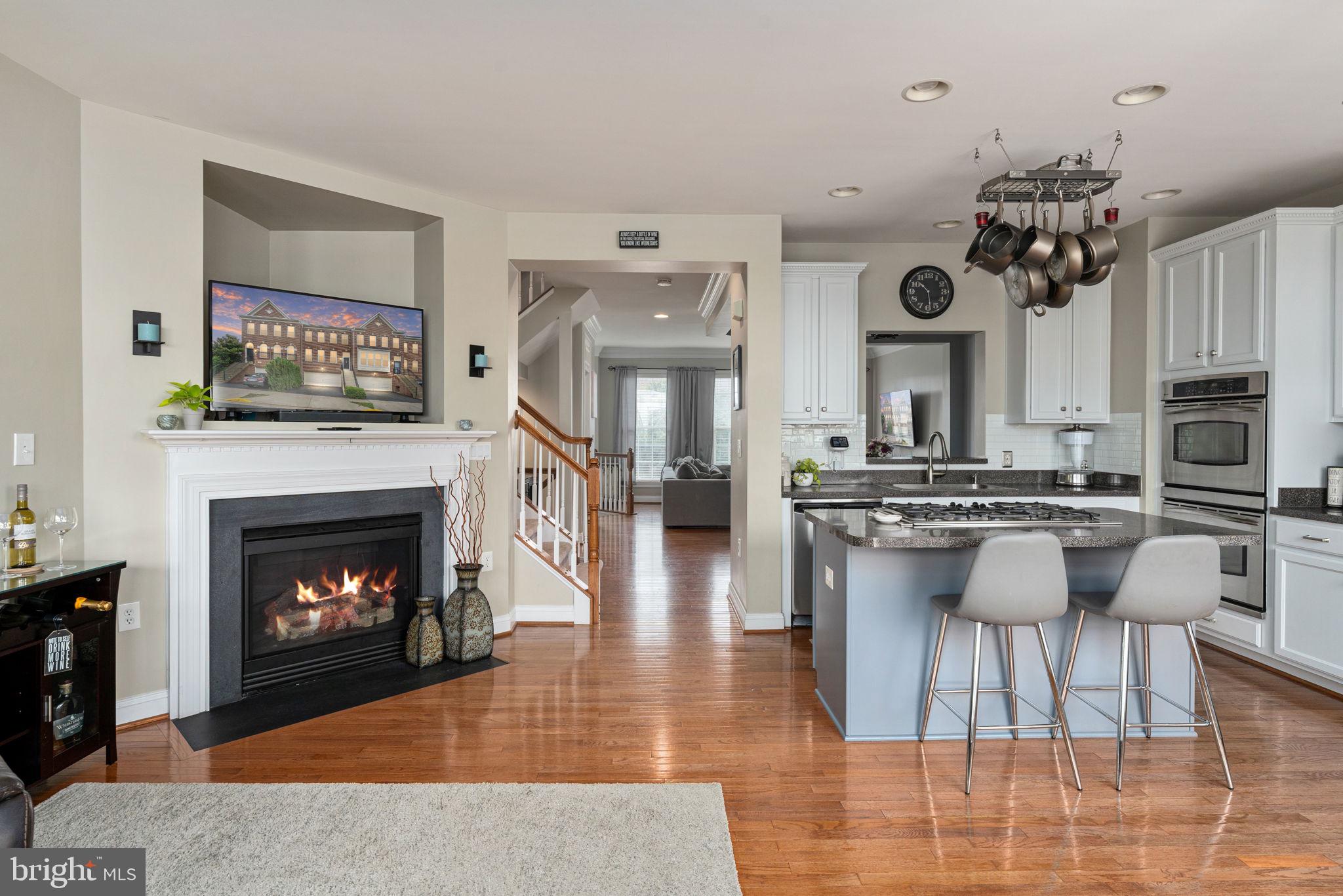 PORT POTOMAC - Residential