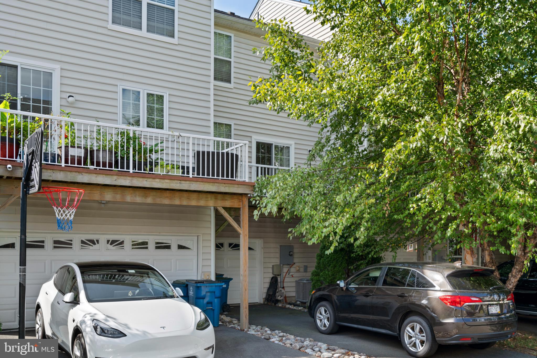 LOUDOUN VALLEY ESTATES 2 - Residential