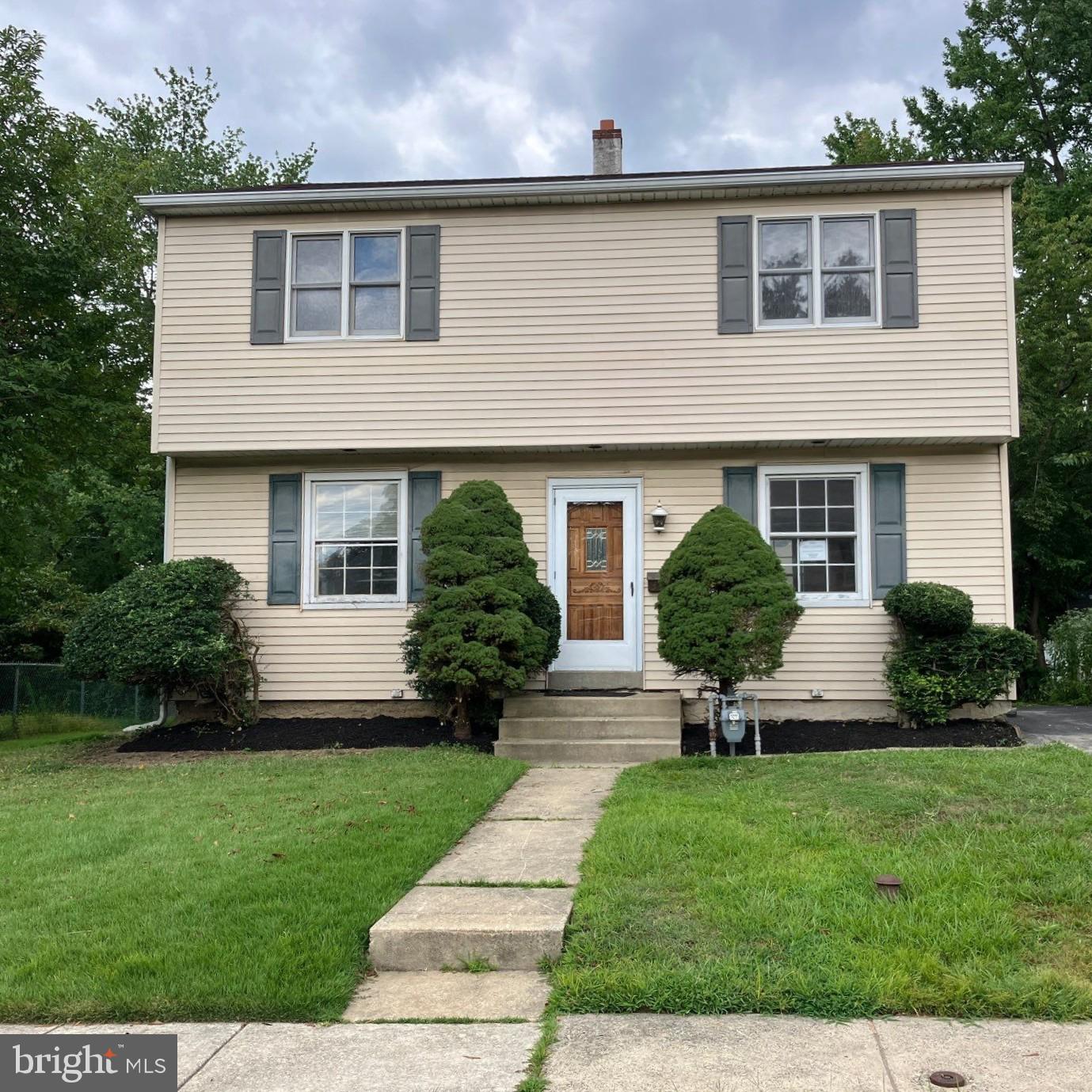 Grand Opportunity in Norwood Township! Welcome to this charming 2-story colonial-style home, built in 1953 and full of potential. Situated in desirable Norwood Township, Delaware County, this property offers a side driveway for off-street parking and a private yard. Step inside to a spacious living room that flows into the dining room and kitchen, with walk-out access to the rear yard—perfect for entertaining or relaxing outdoors. Upstairs, you’ll find three generously sized bedrooms with ample closet space, along with two full bathrooms. A full unfinished basement provides plenty of storage or the opportunity to create additional living space. Conveniently located near local shopping, major roadways, and just a short drive to downtown Philadelphia, this home is ready for your vision and personal touch.