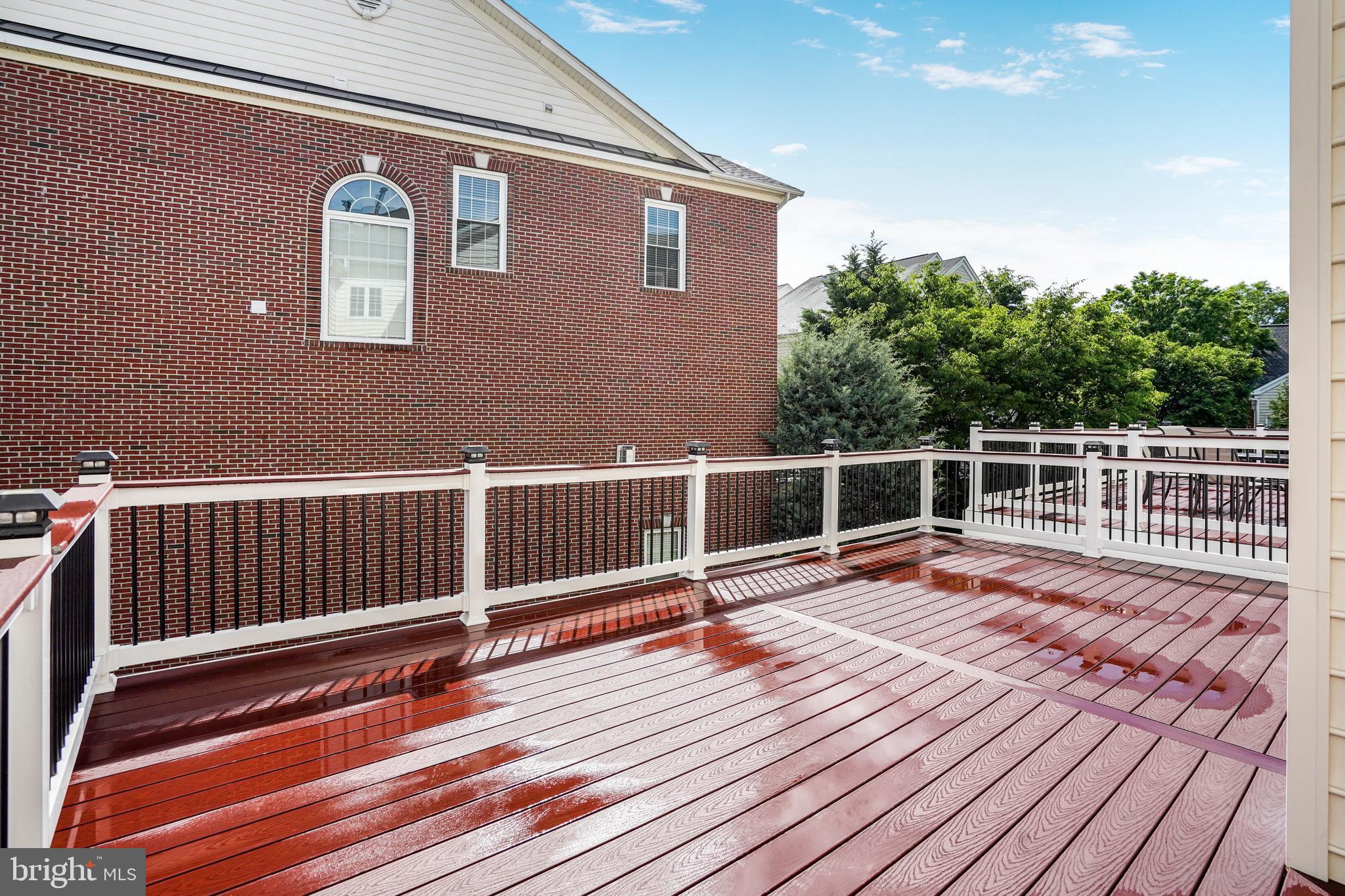 GREAT OAK - Residential Lease