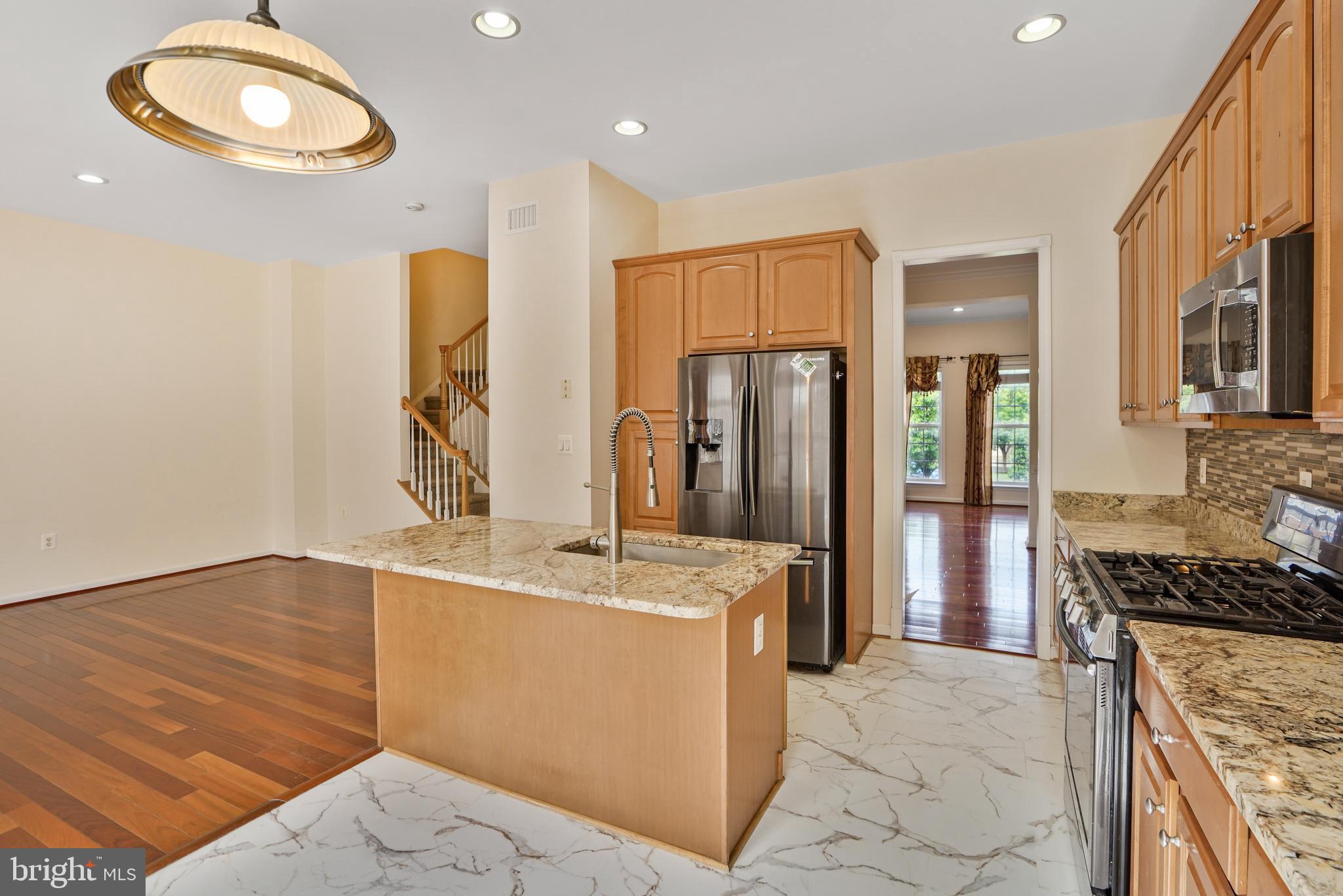 GREAT OAK - Residential Lease