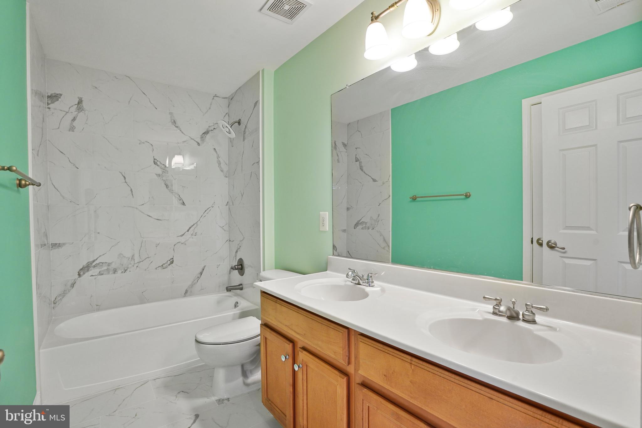 GREAT OAK - Residential Lease