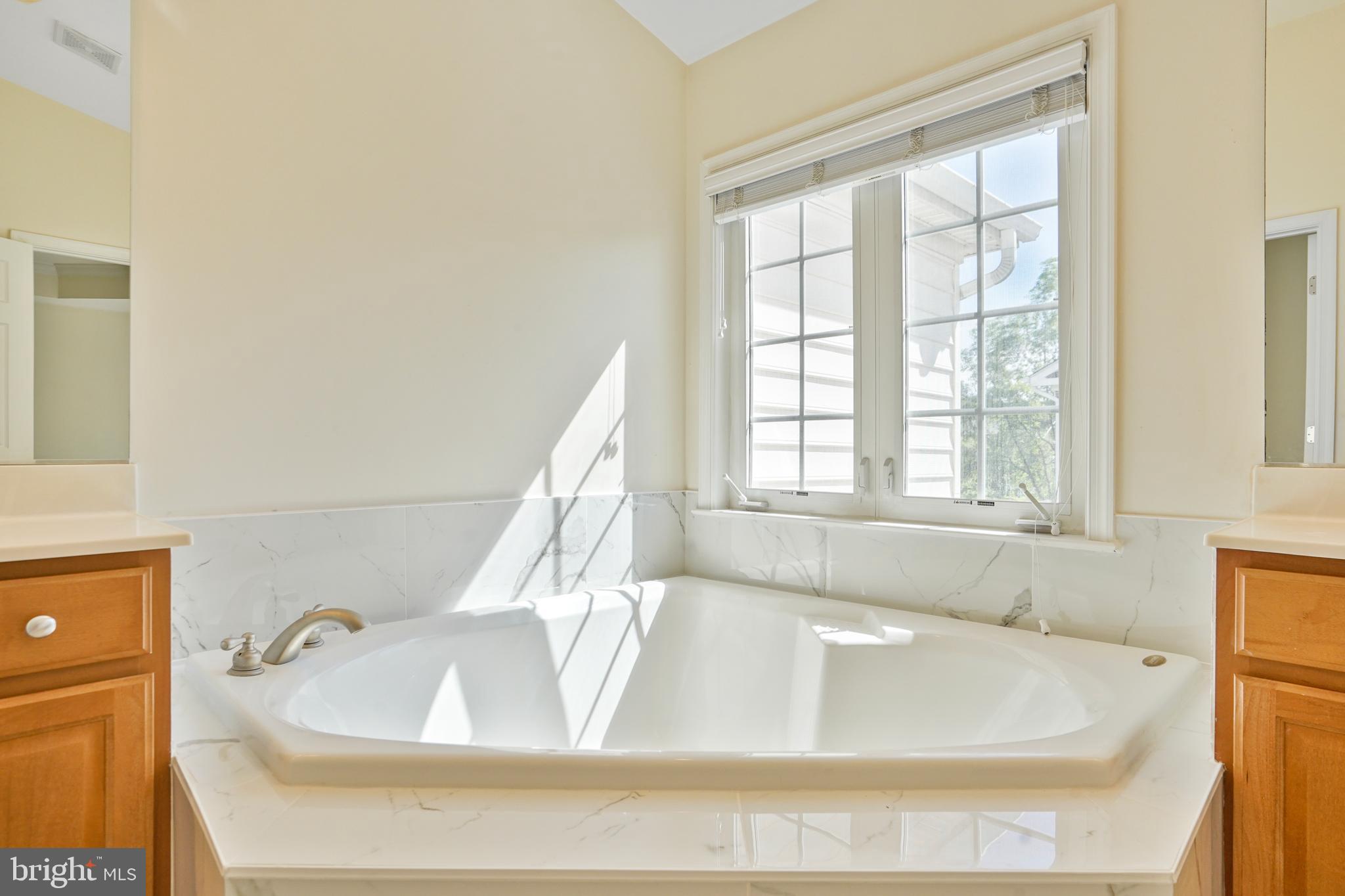 GREAT OAK - Residential Lease