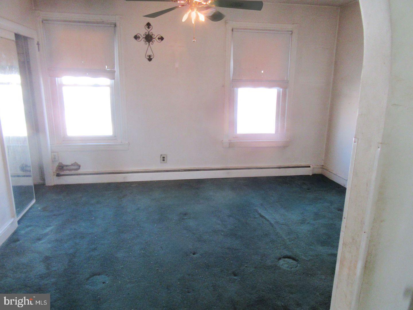 NORRISTOWN - Residential