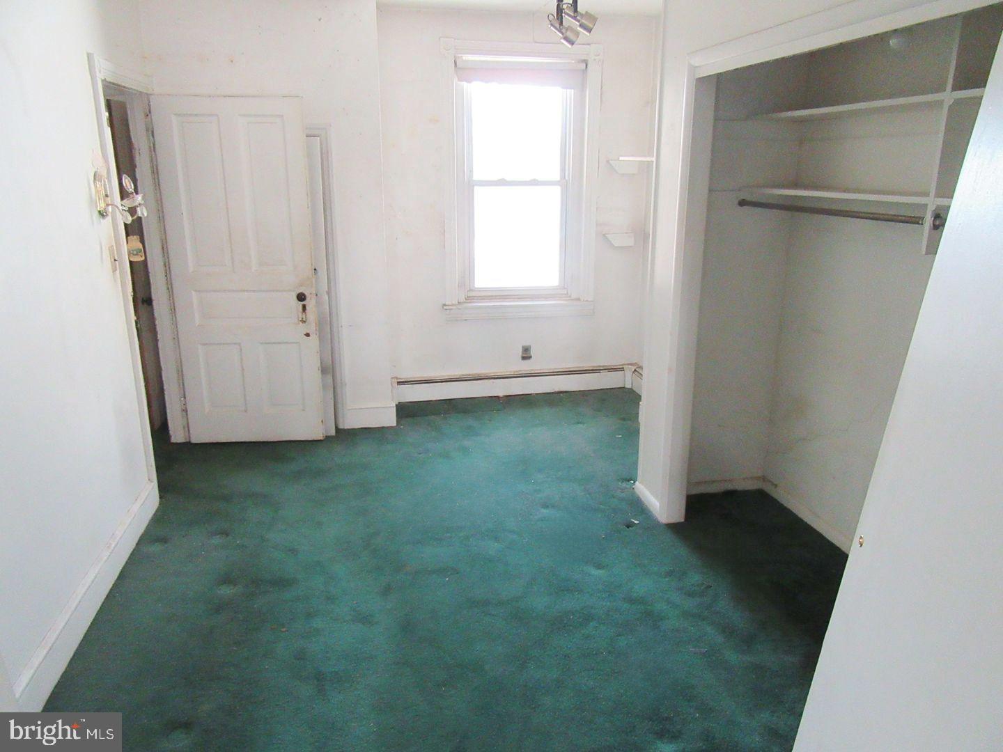 NORRISTOWN - Residential