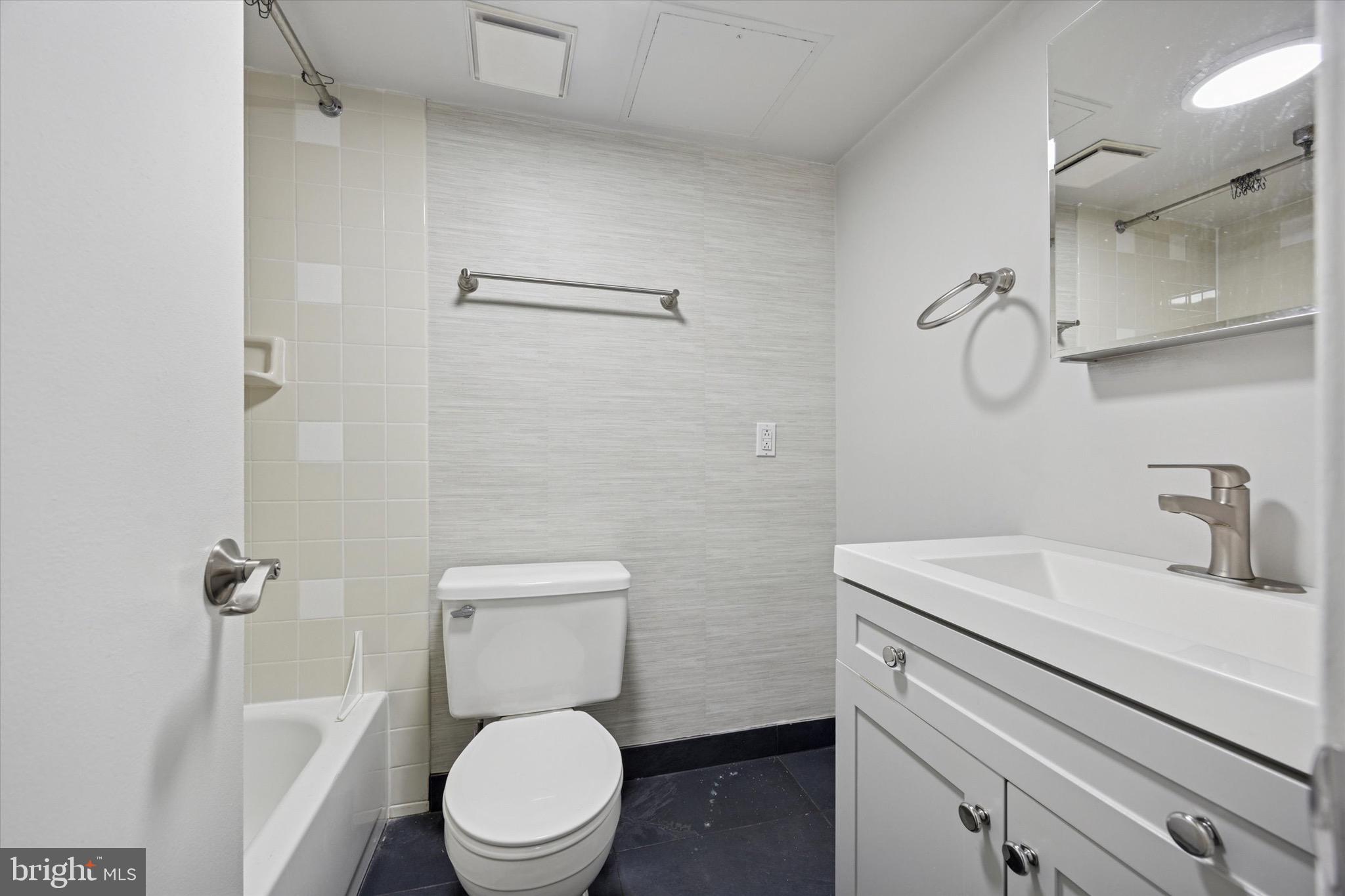 OLD CITY - Residential Lease