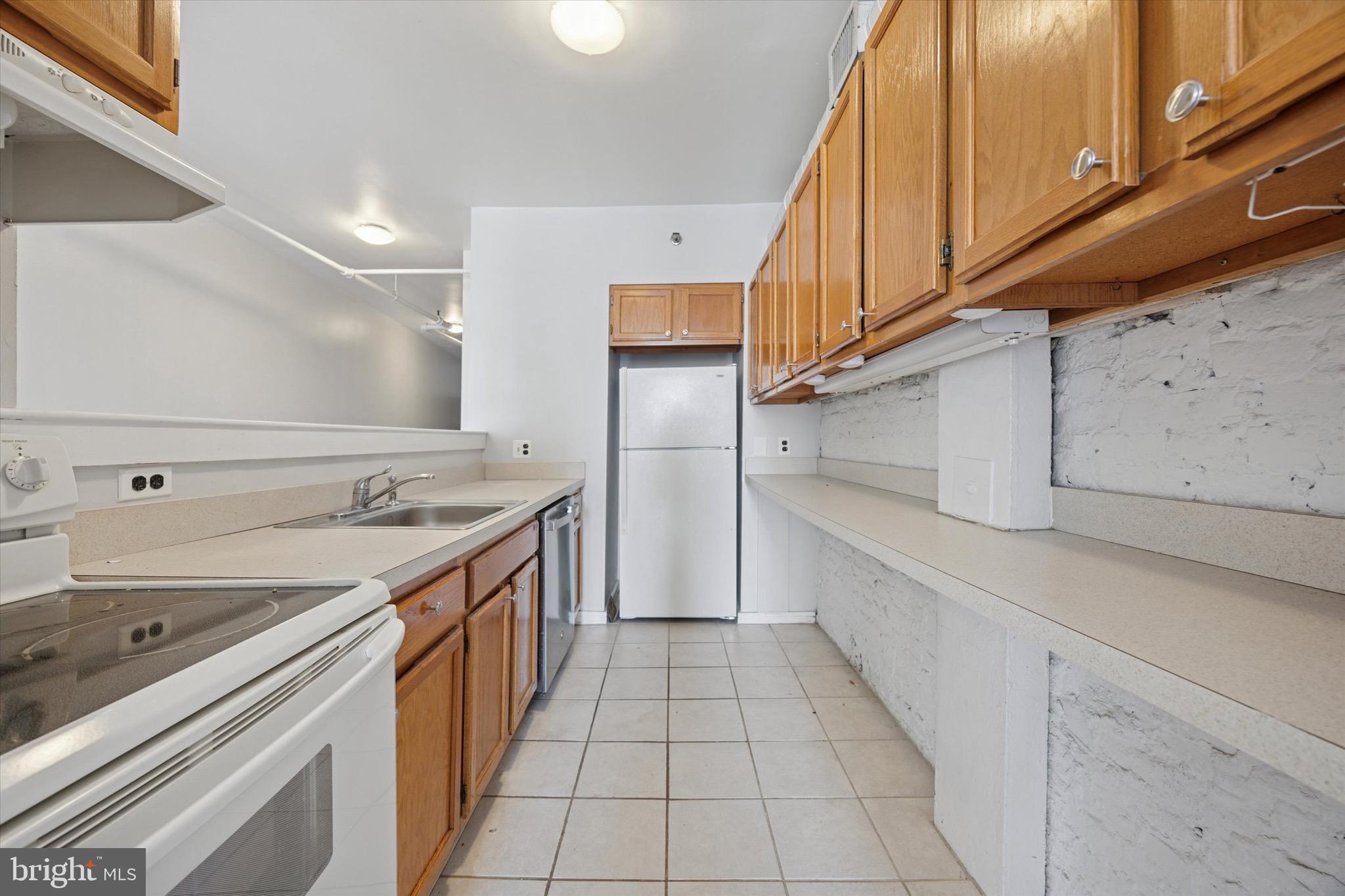 OLD CITY - Residential Lease