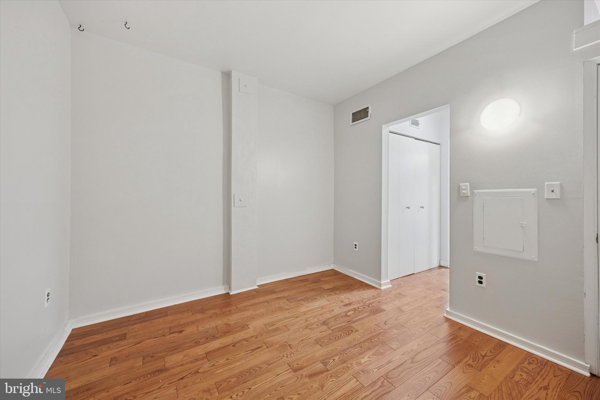 OLD CITY - Residential Lease