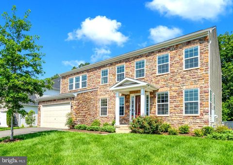 Homes For Sale - 8934 Hubbard Way<br/> LORTON, VA 22079